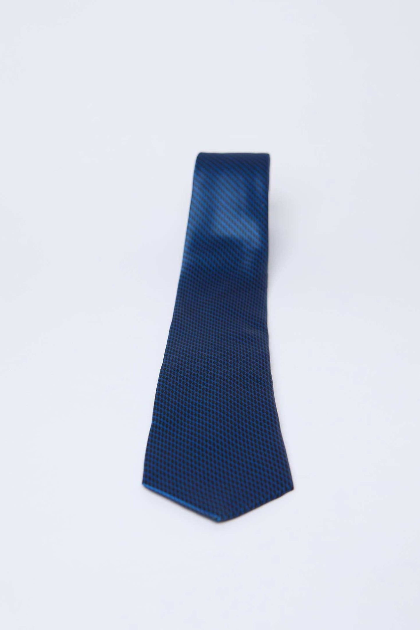 Dalydress men's blue patterned tie on white background, stylish Egyptian fashion accessory