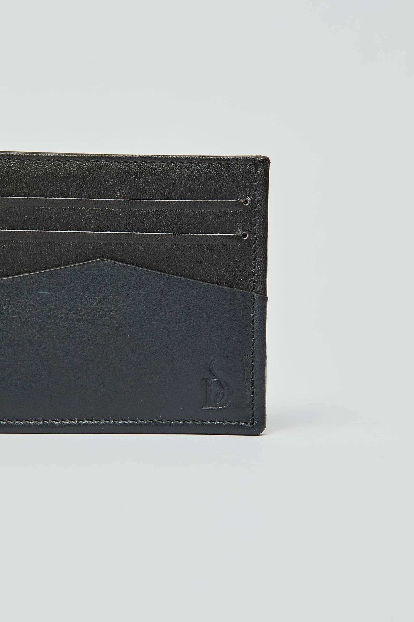 Dalydress black leather men's card holder with embossed logo and multiple slots