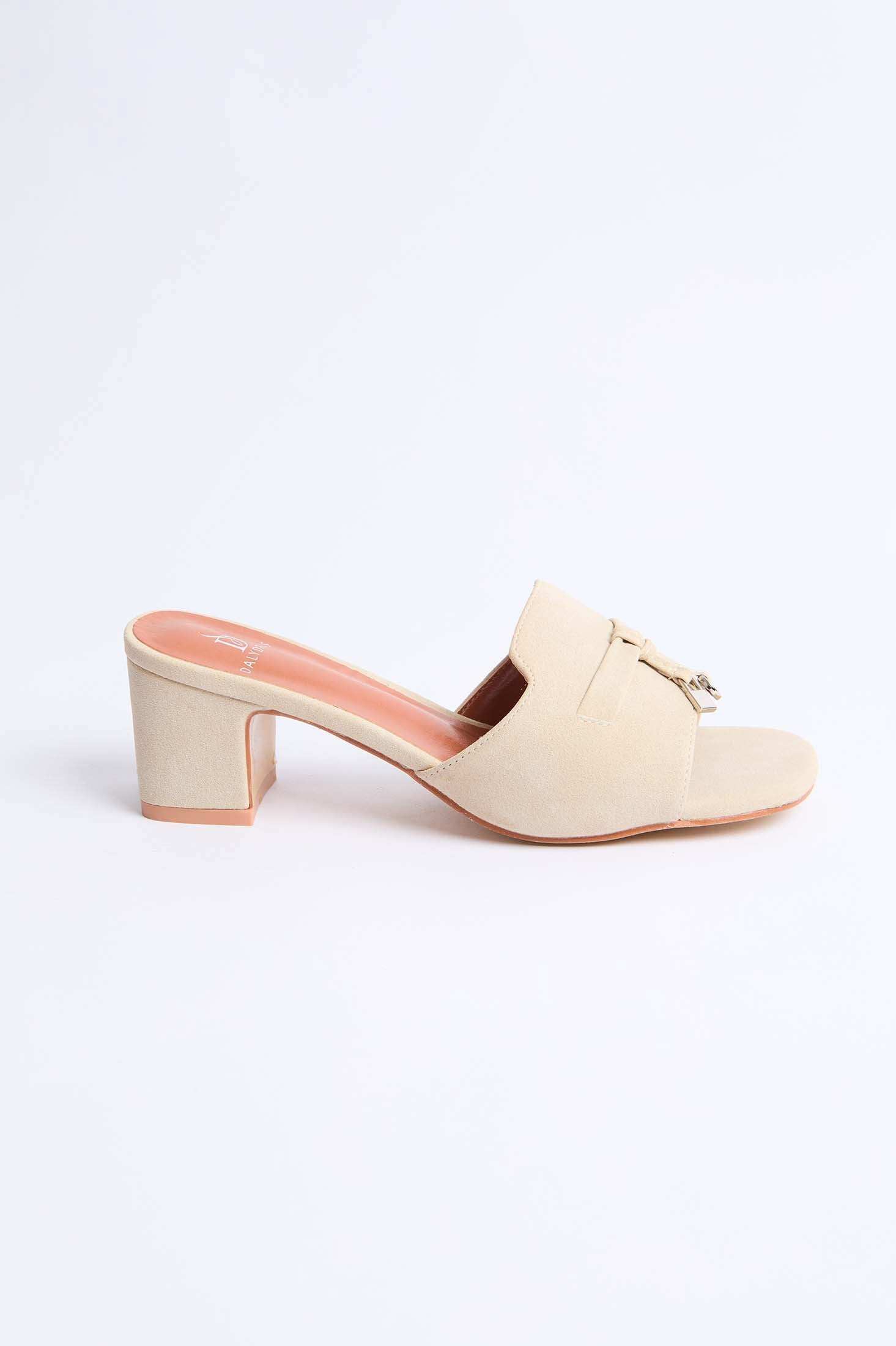 أحذية نسائية - بني