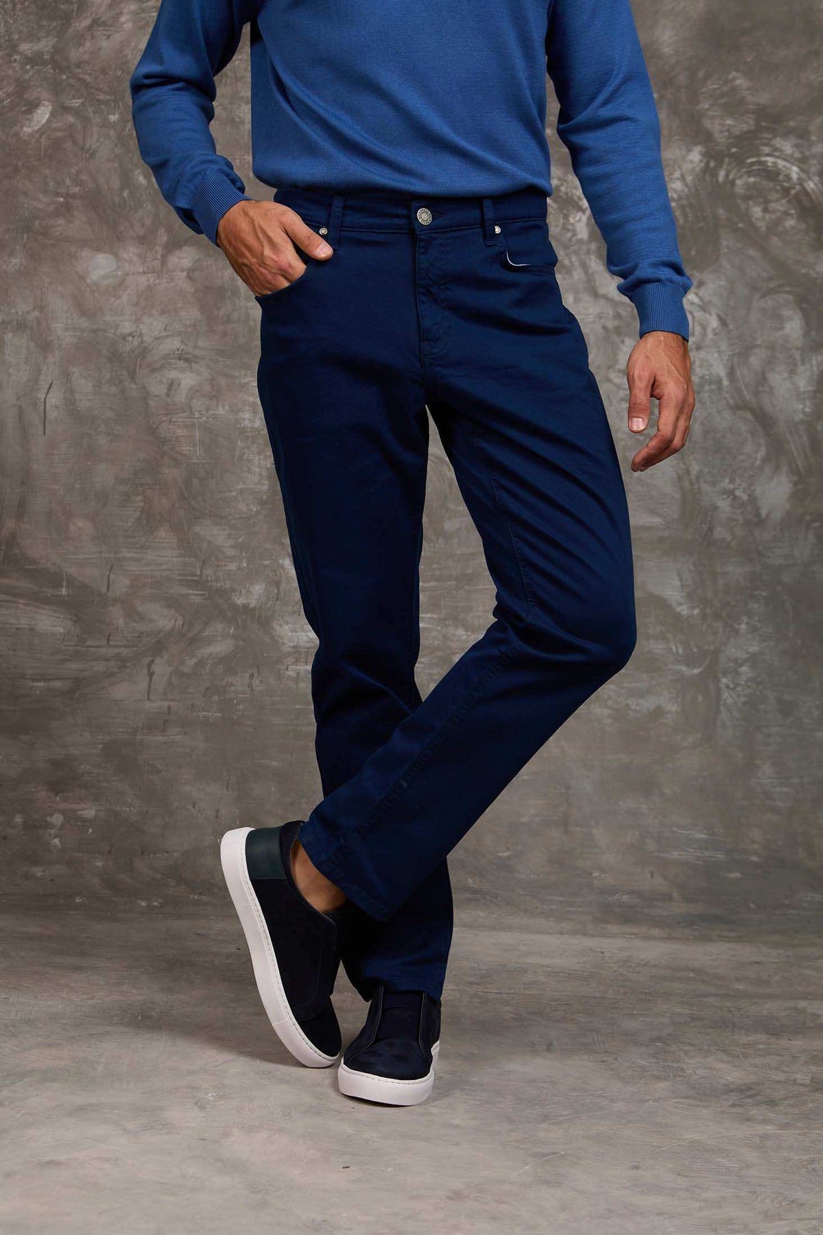 Men Regular Fit Pants Blue