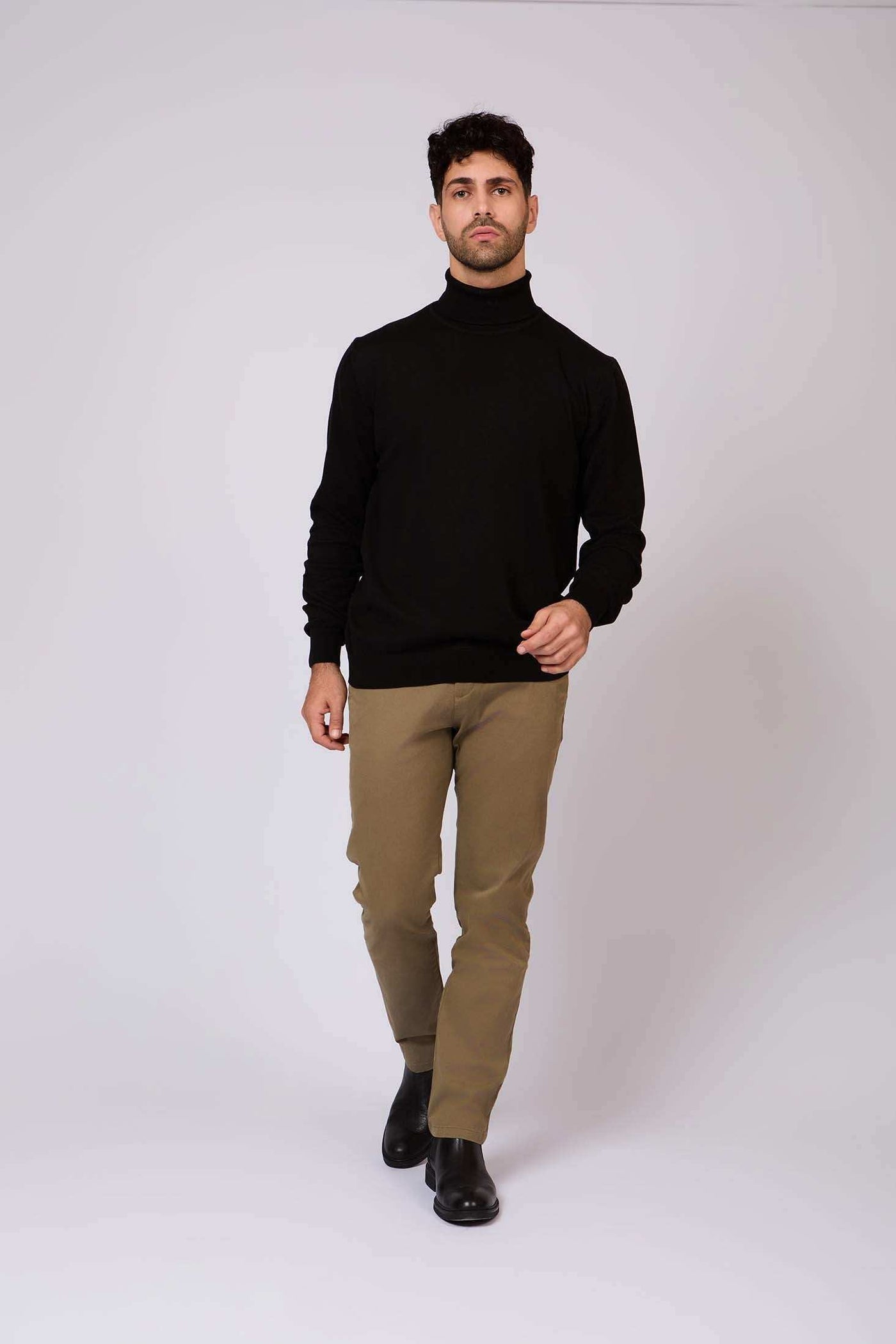 Men Regular Fit Pullover - Black