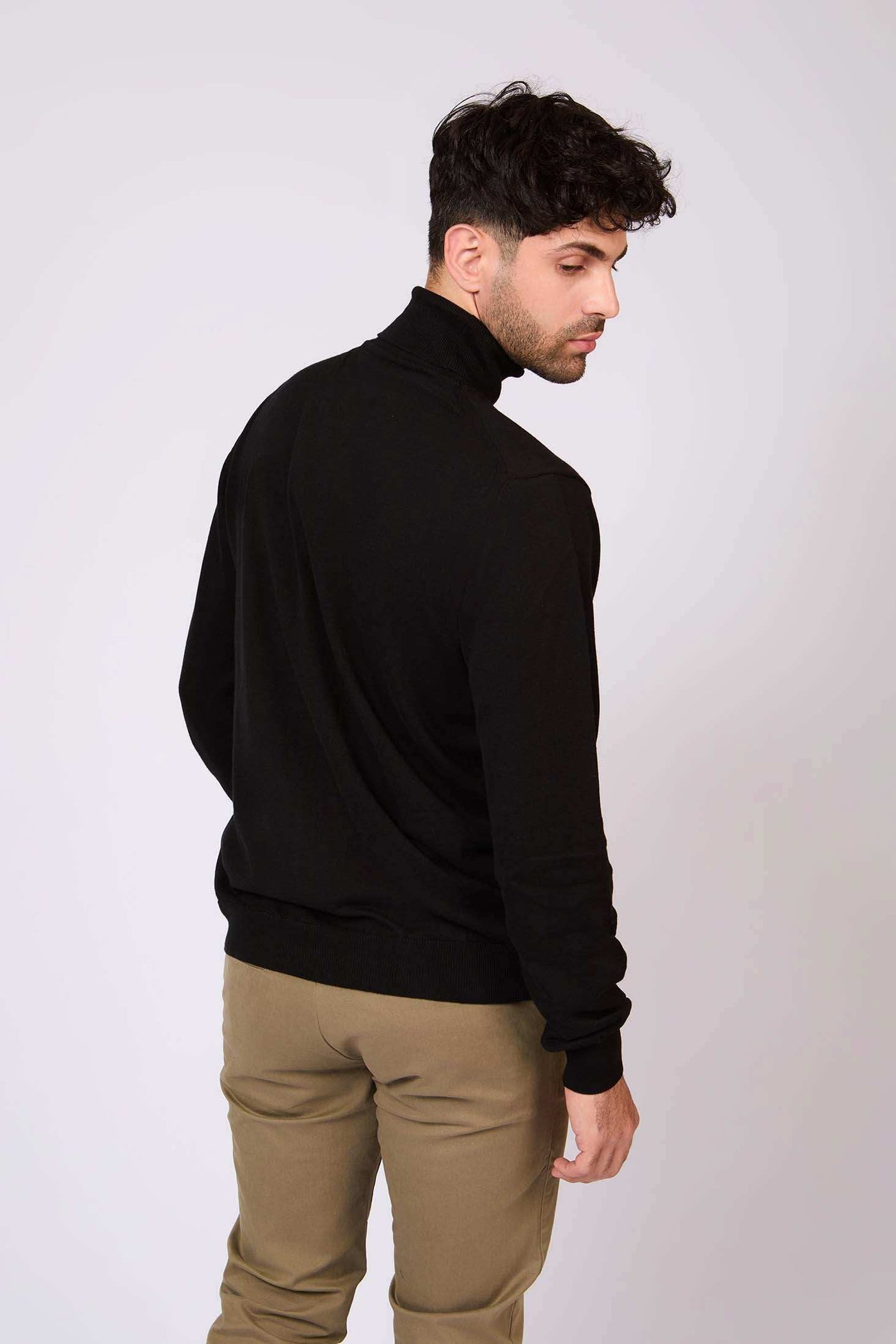 Men Regular Fit Pullover - Black