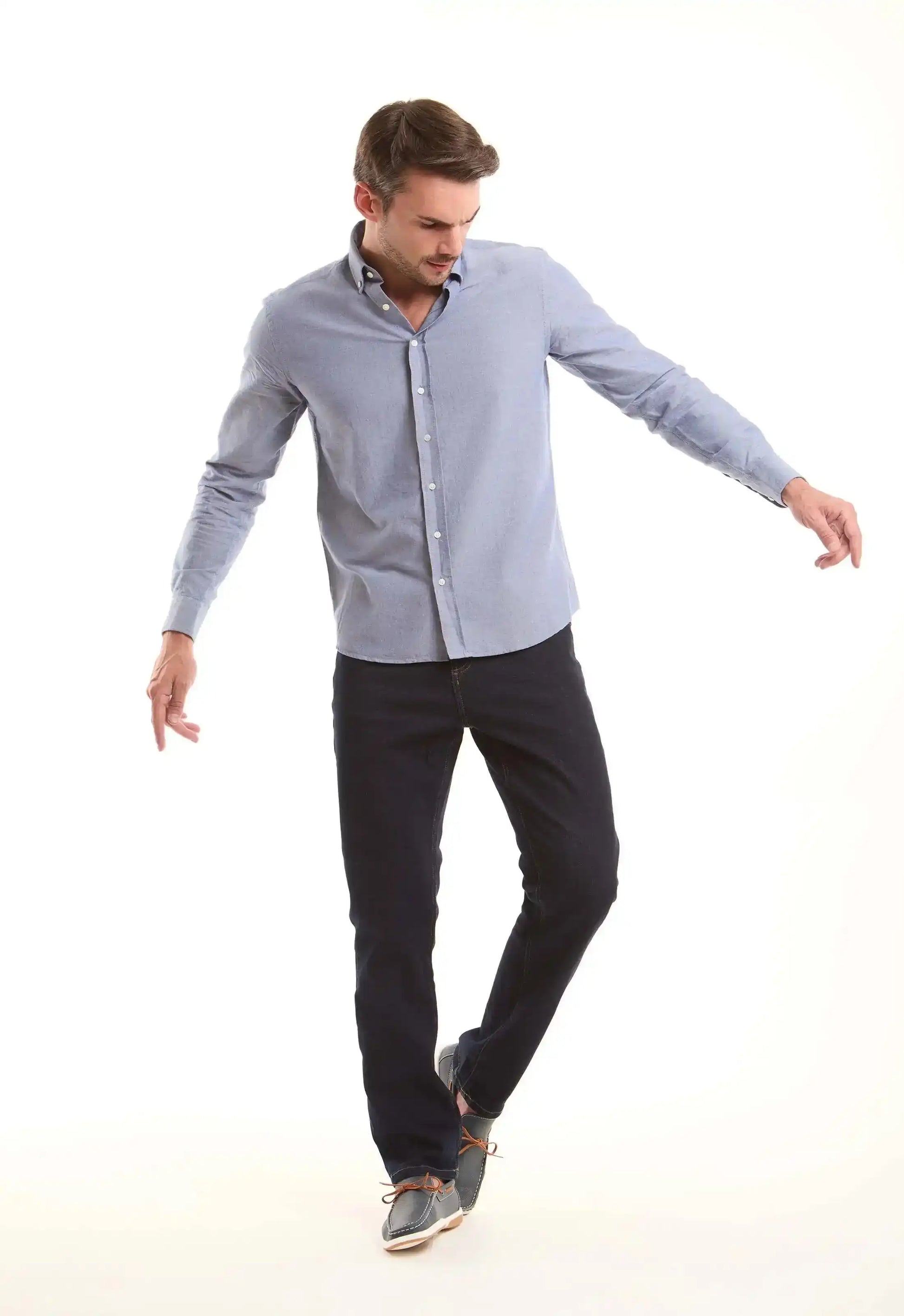 Classic Straight-Fit Jeans