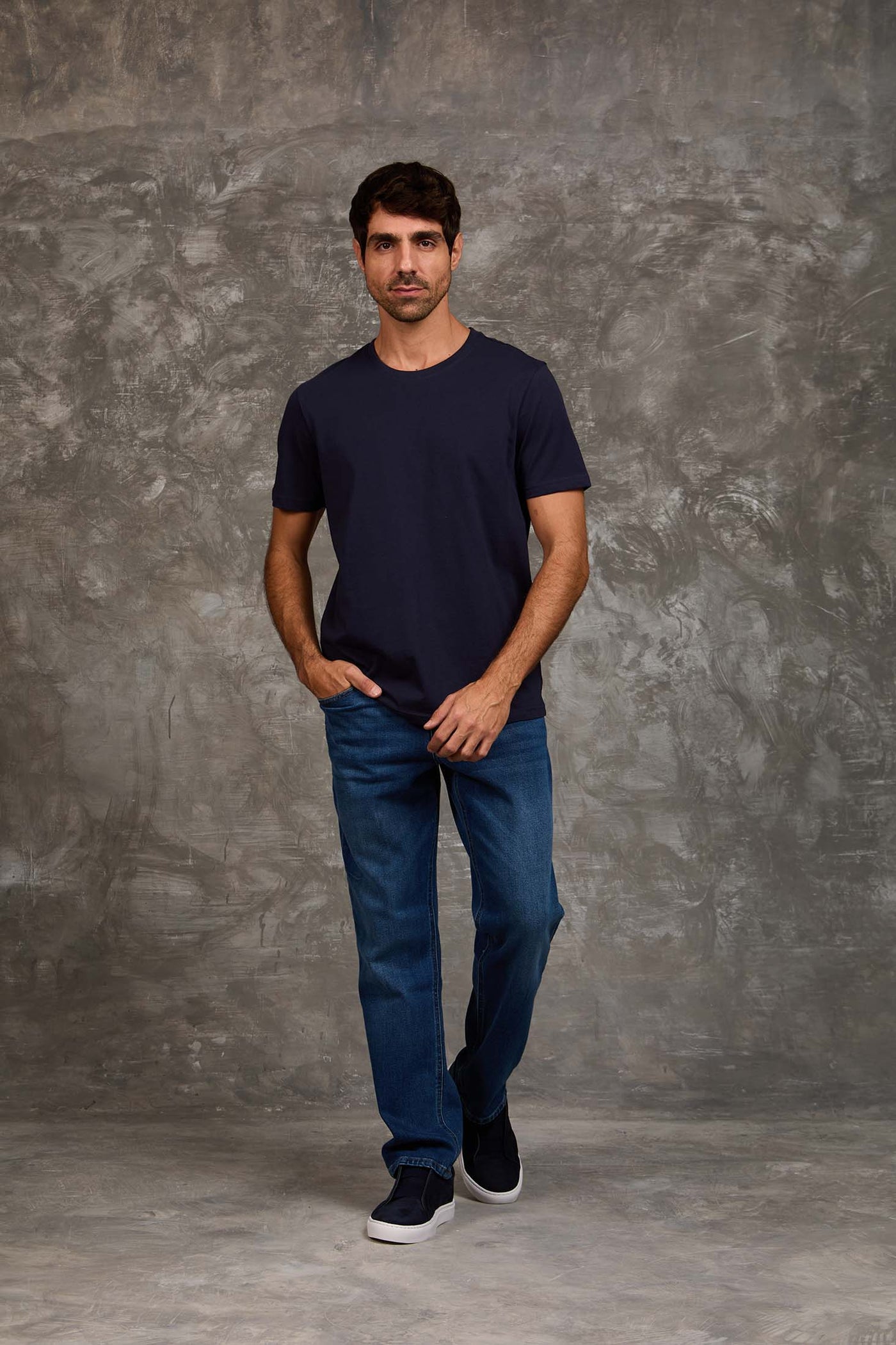 Men Regular Fit T-shirt - Navy