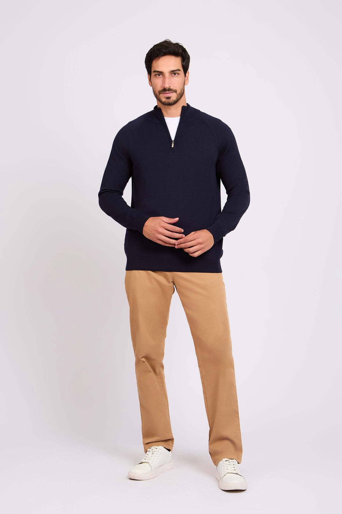Regular Fit Solid Classic Zipped Sweater