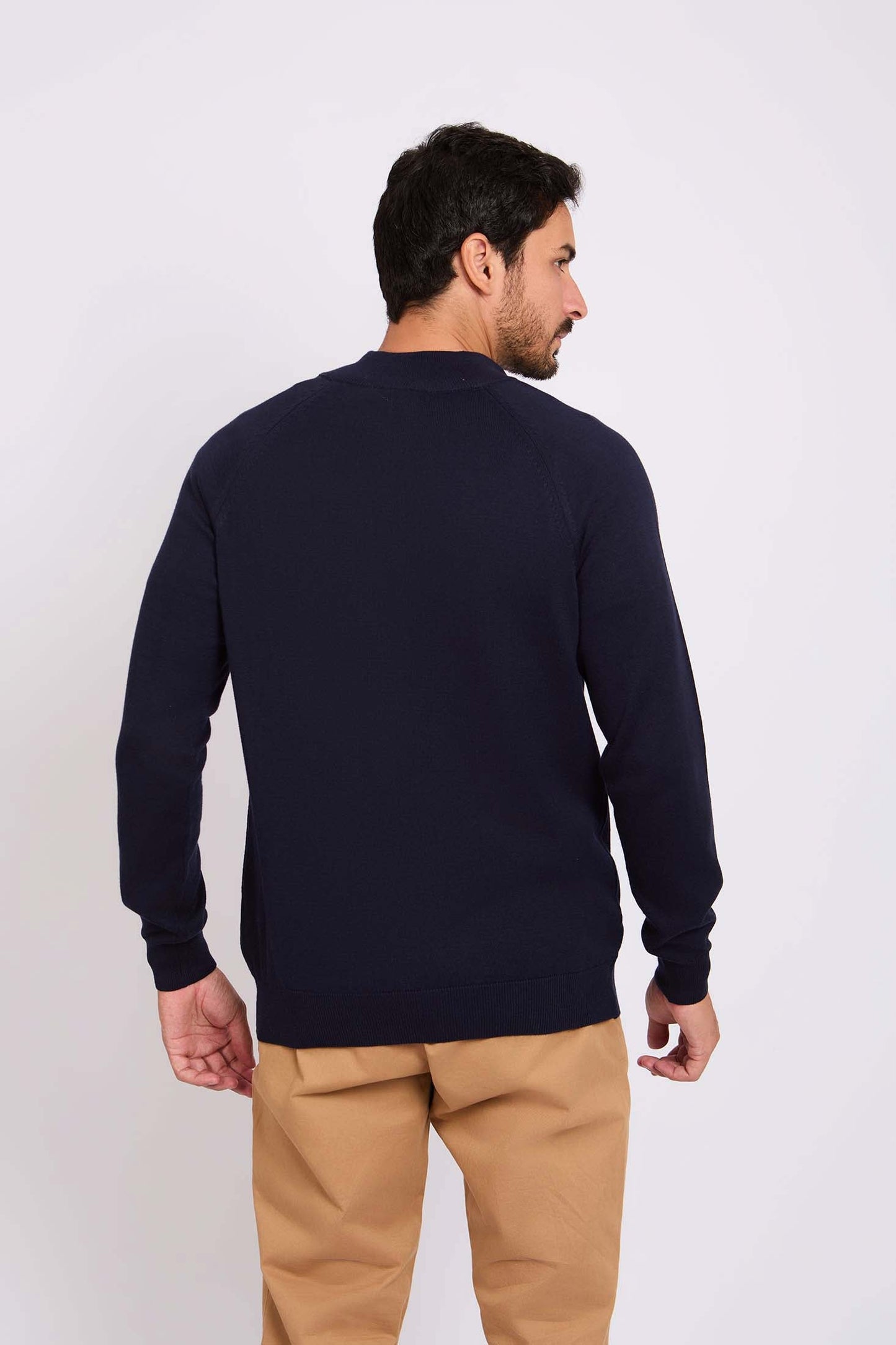 Regular Fit Solid Classic Zipped Sweater