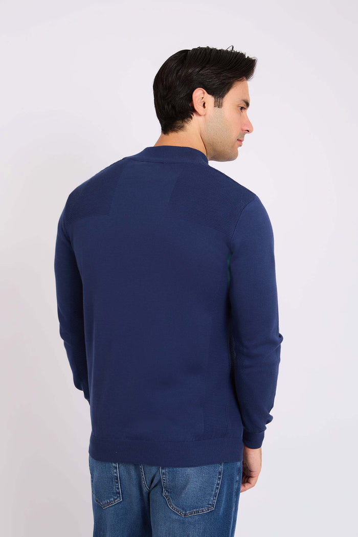 Regular Fit Solid Classic Zipped Sweater