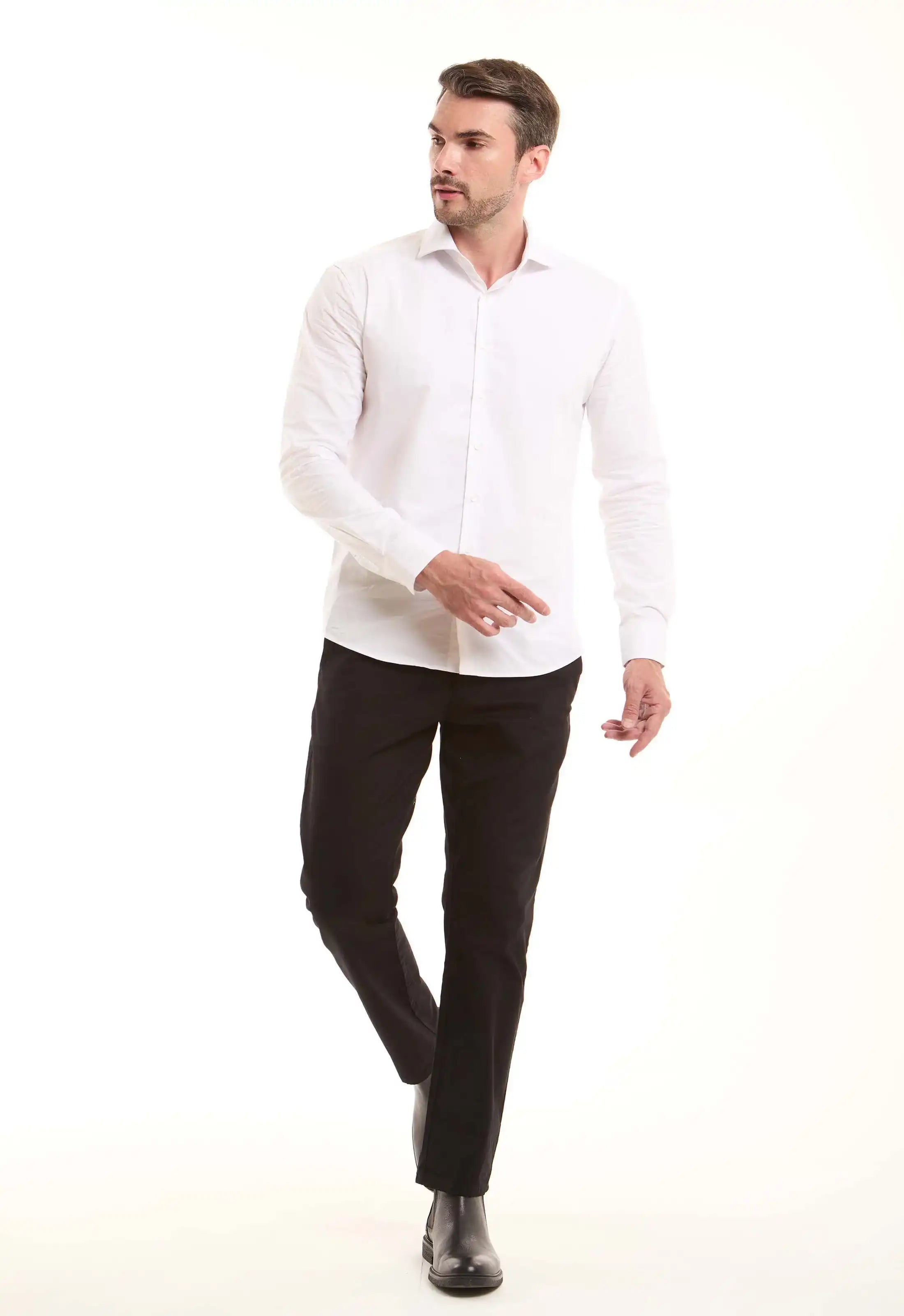 Solid Long Sleeves Buttoned Shirt