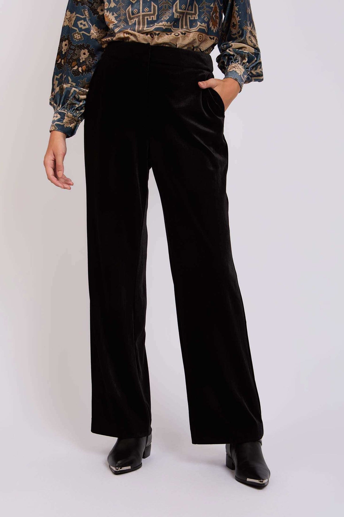 Women Regular Fit Pants Black