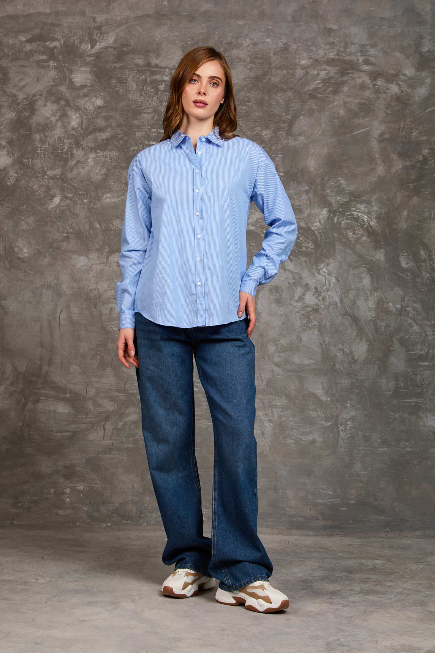 Signature Wide-Leg Denim Jeans