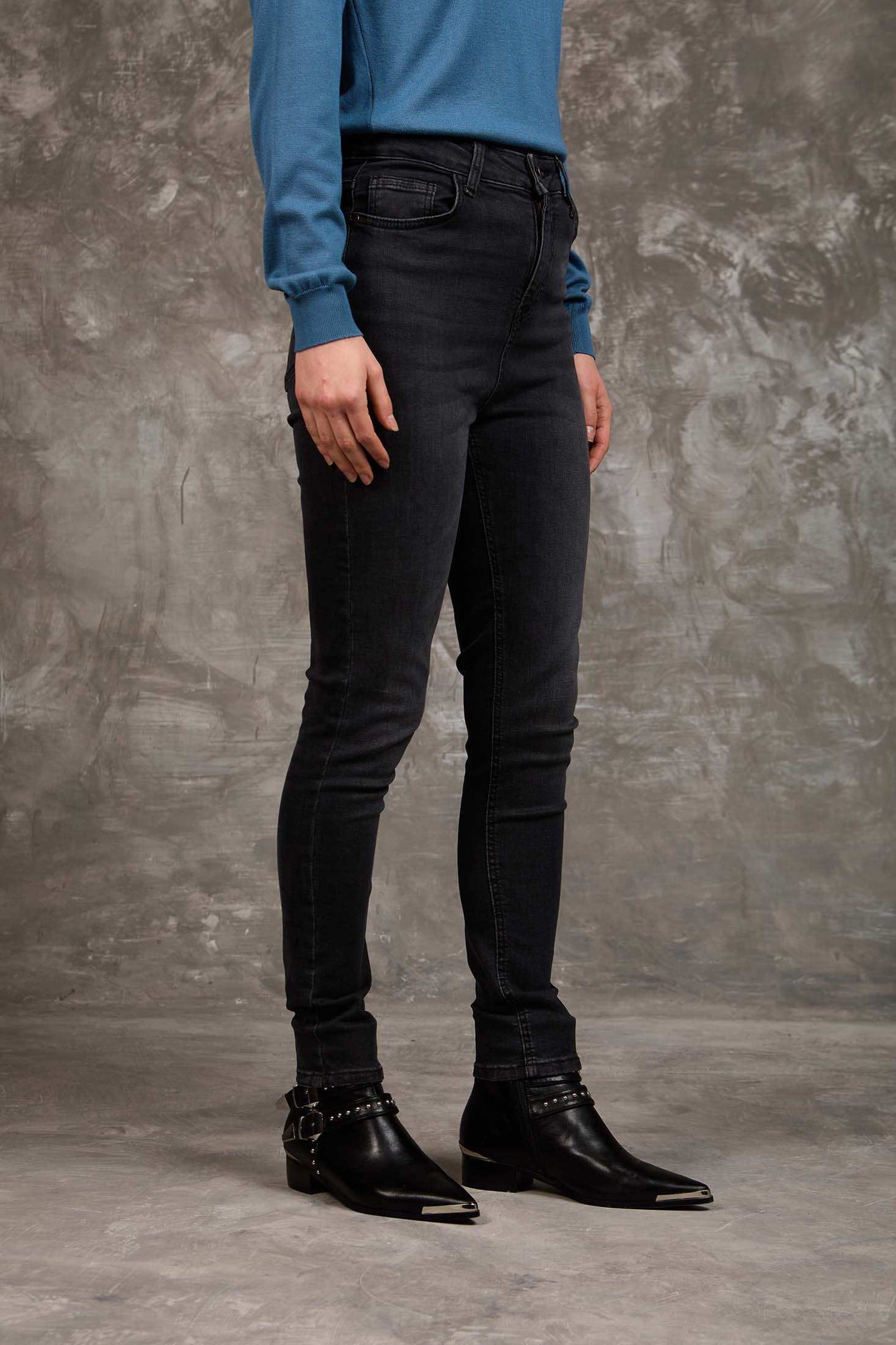 Everyday Stretch Skinny Jeans