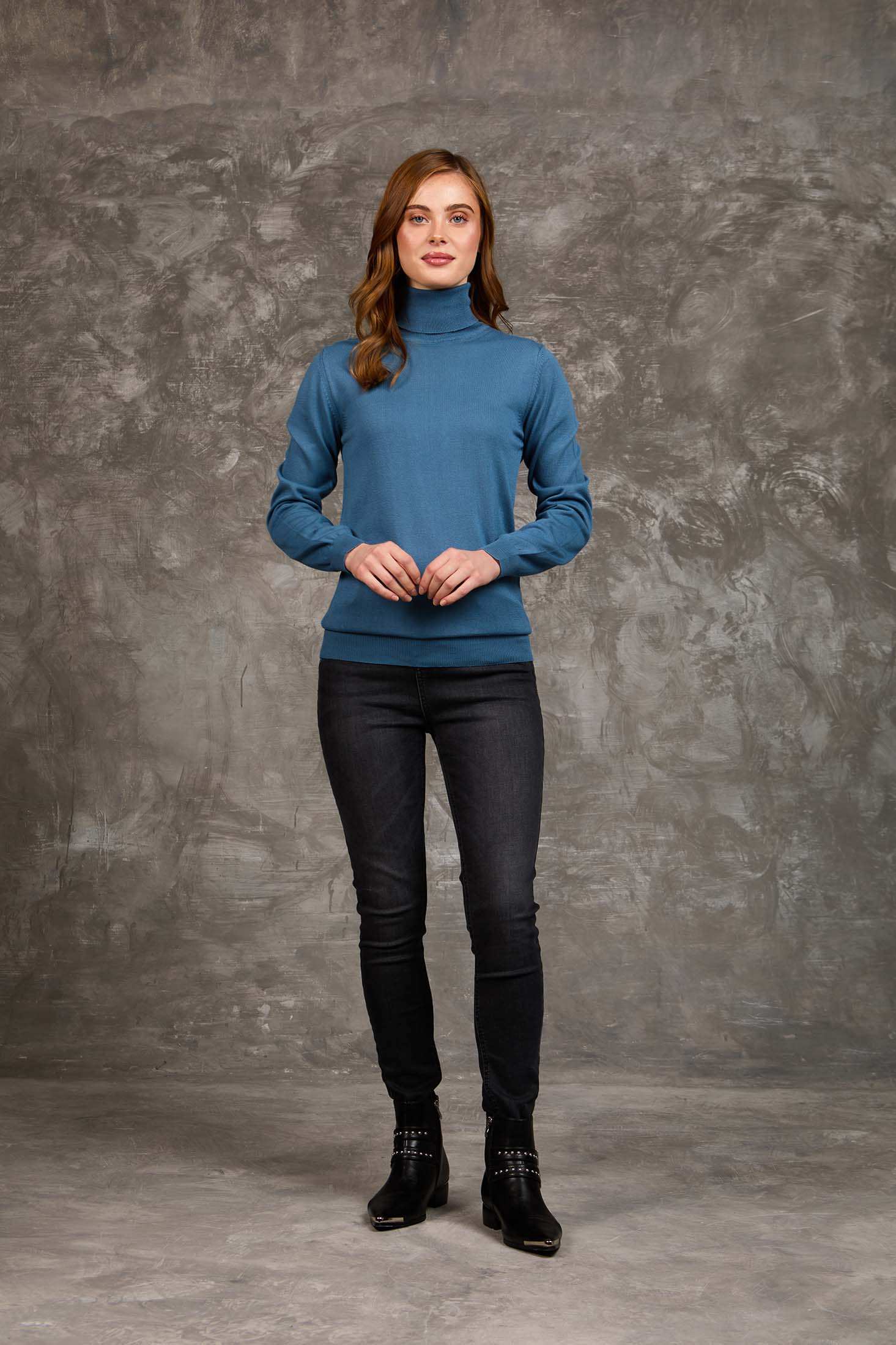 Women Regular Fit Pullover Blue