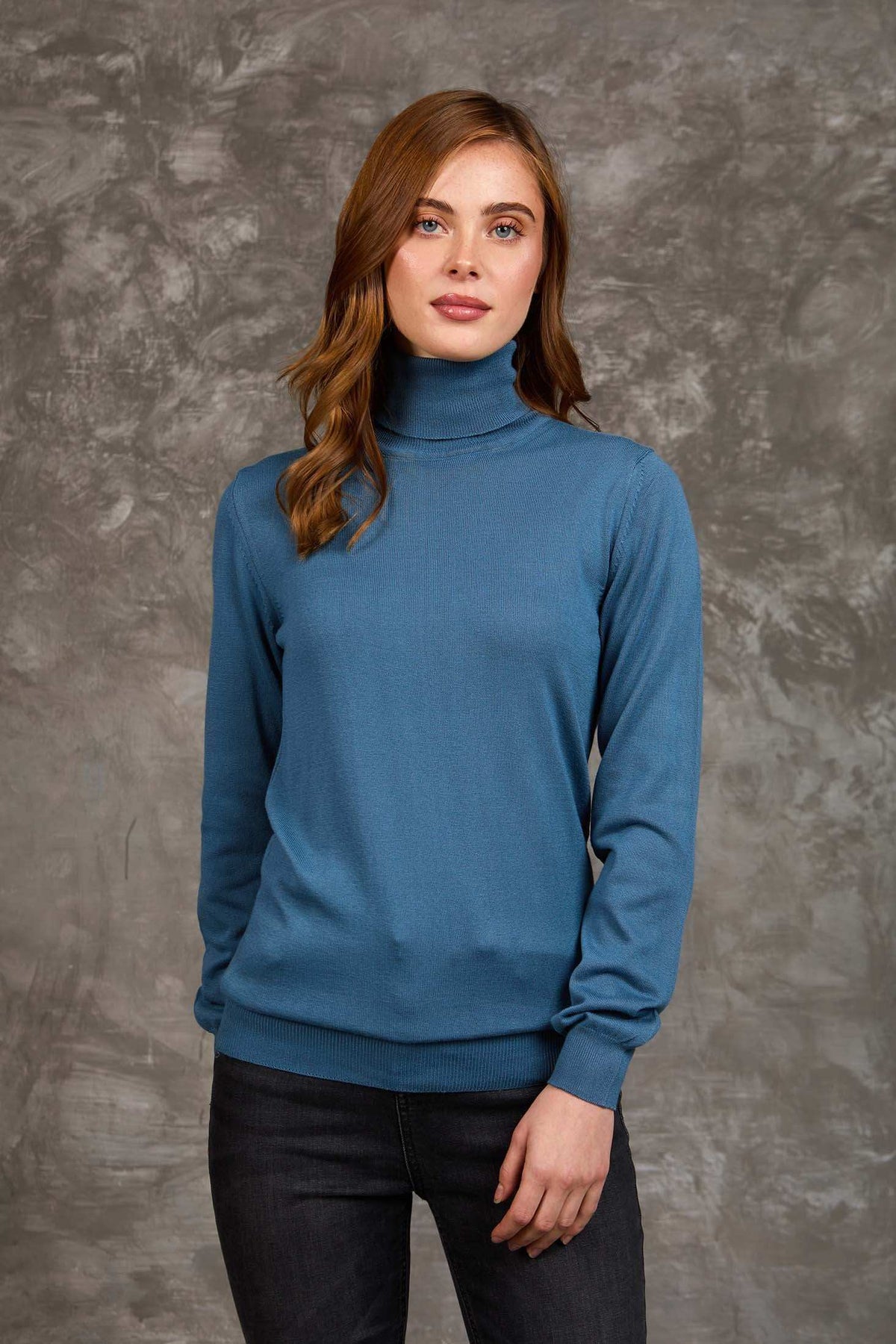 Women Regular Fit Pullover Blue