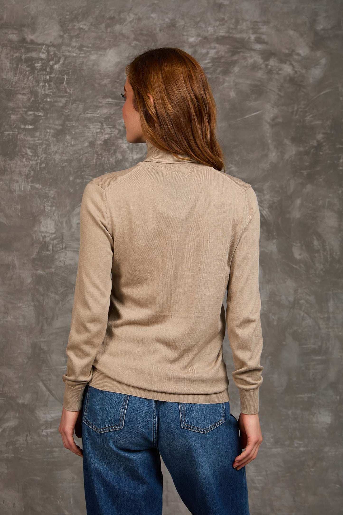 Women Regular Fit Pullover Brown