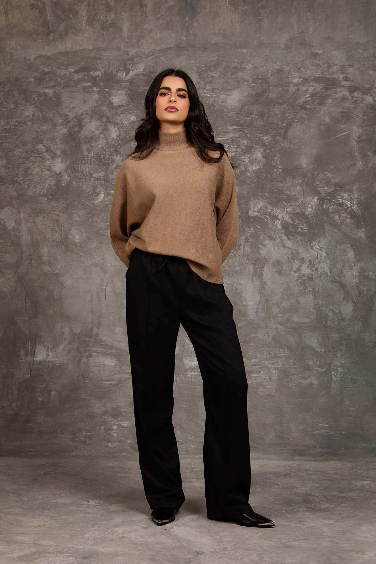 Women Regular Fit Pullover Brown