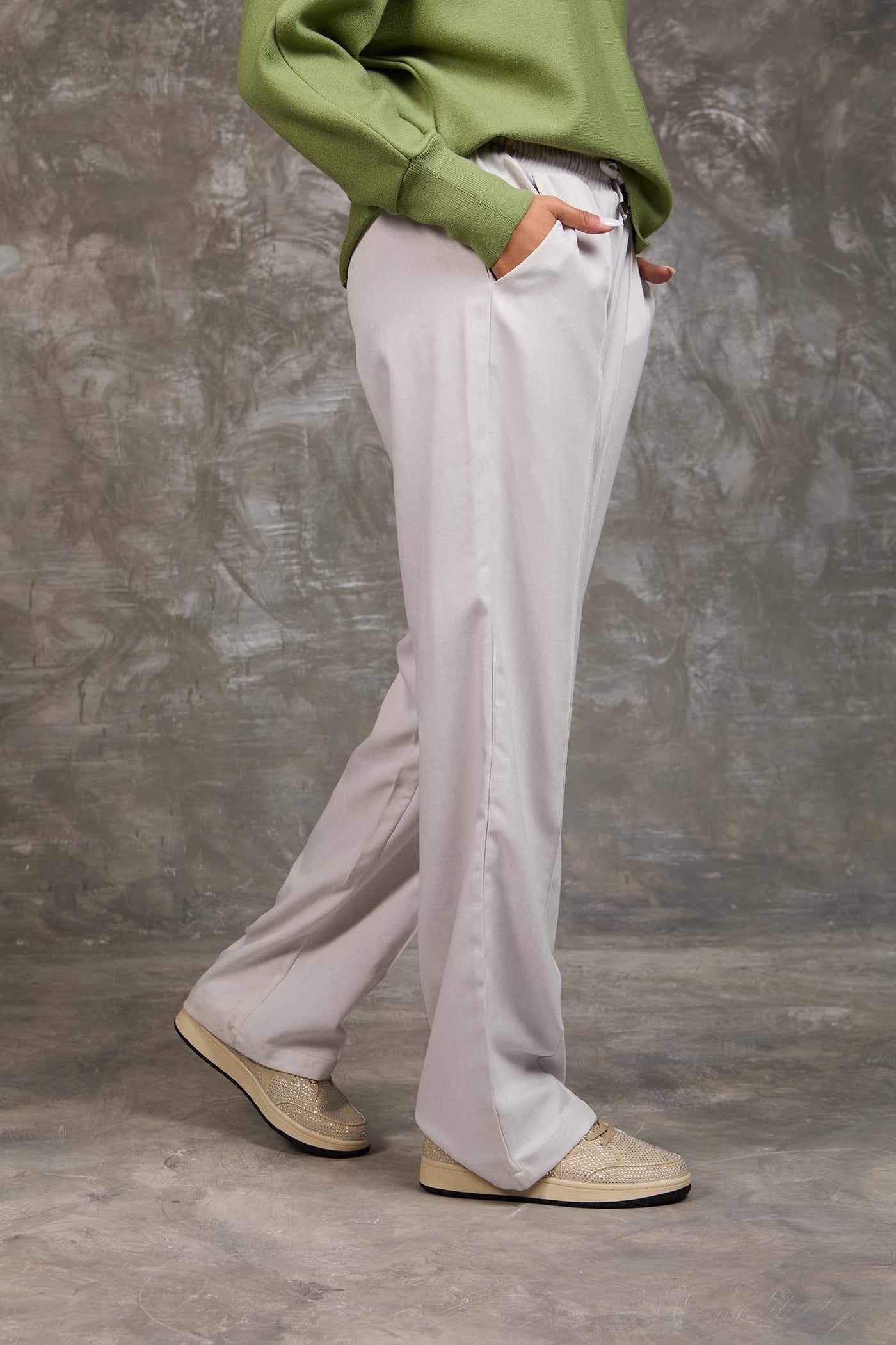 Women Regular Fit Pant - White