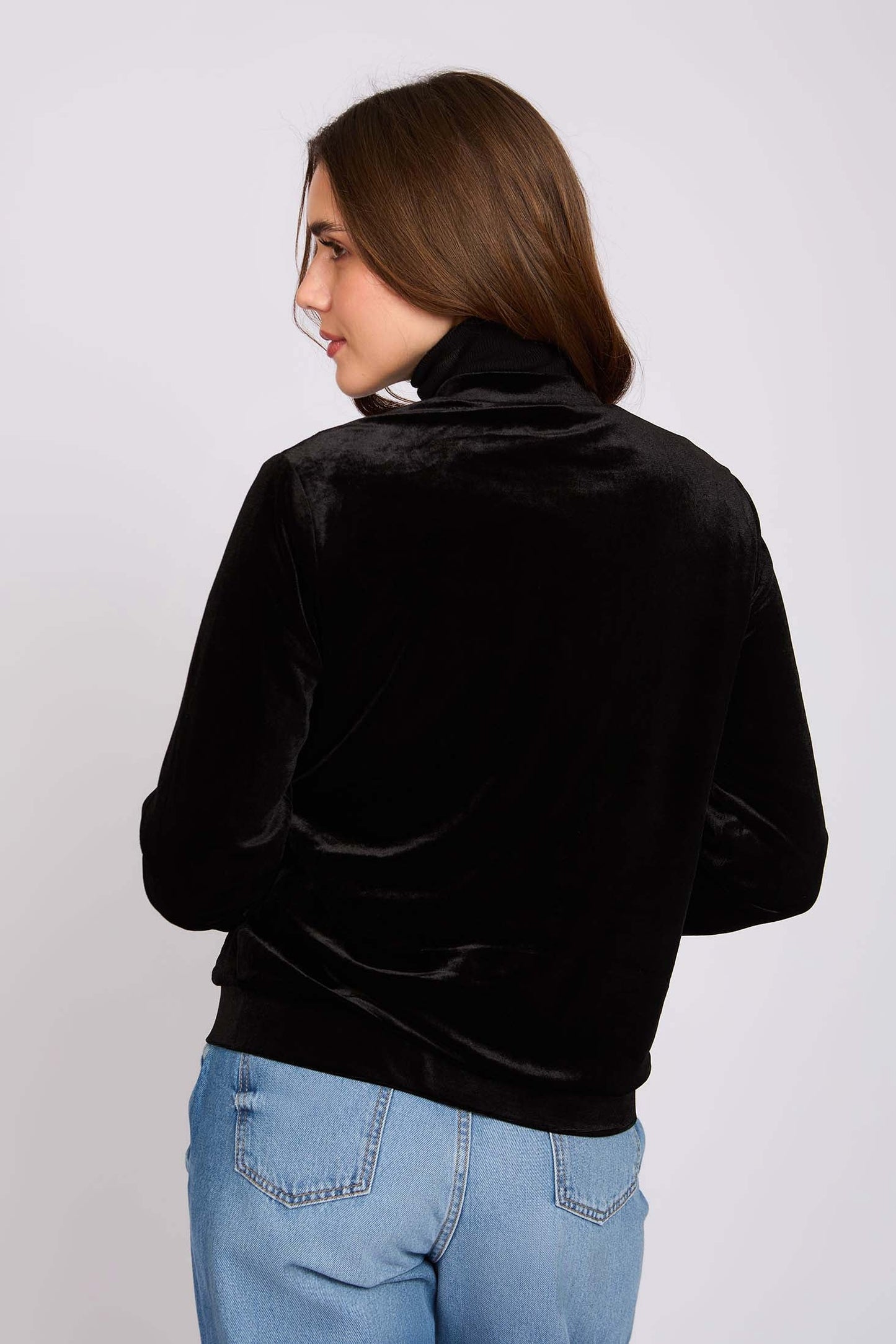 سترة نسائية عادية سوداء