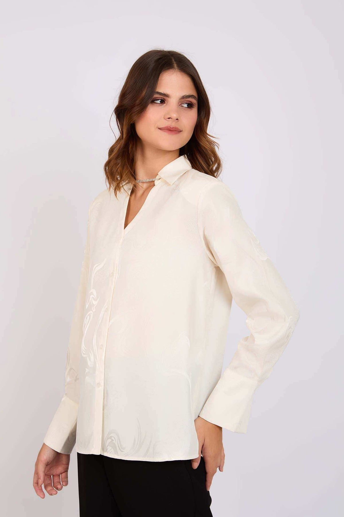 Women Regular Fit Blouse Sugar Off White