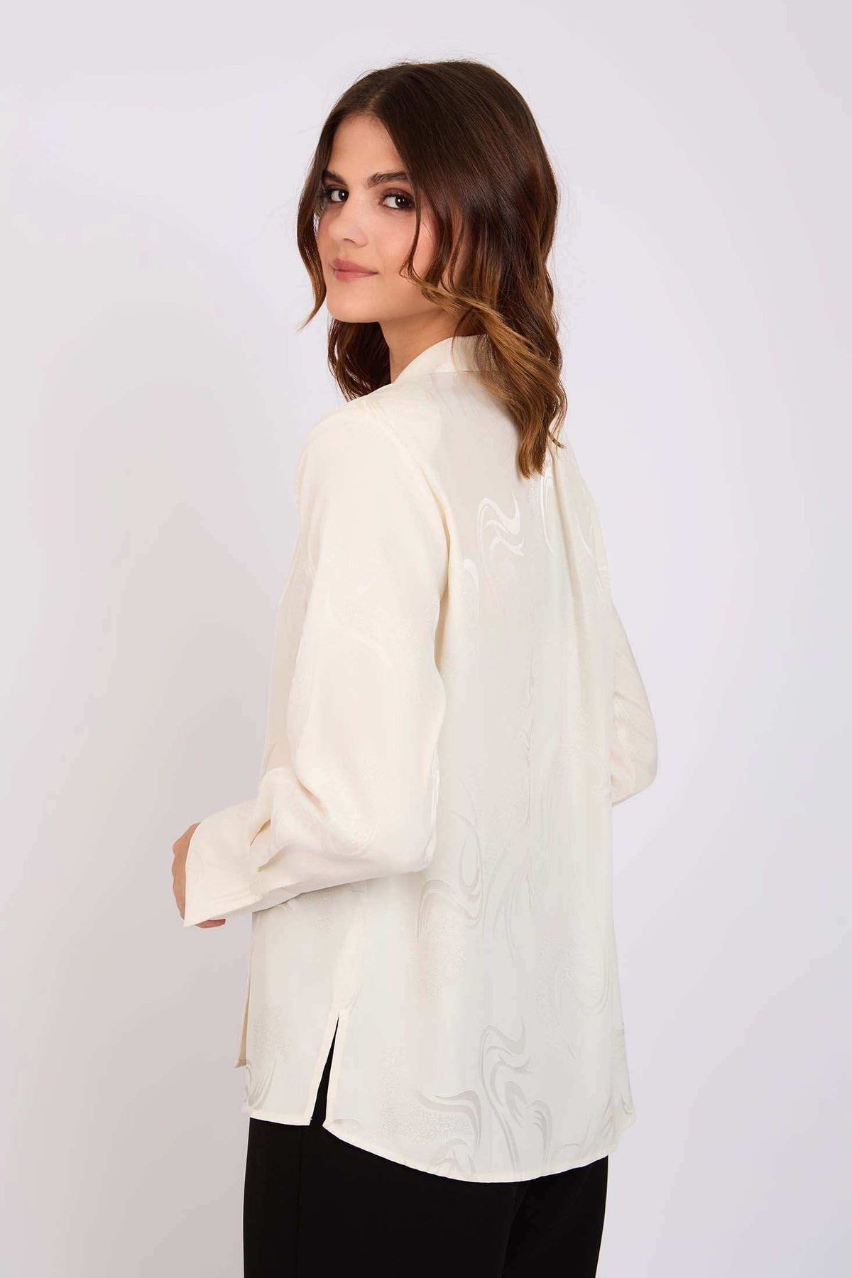 Women Regular Fit Blouse Sugar Off White