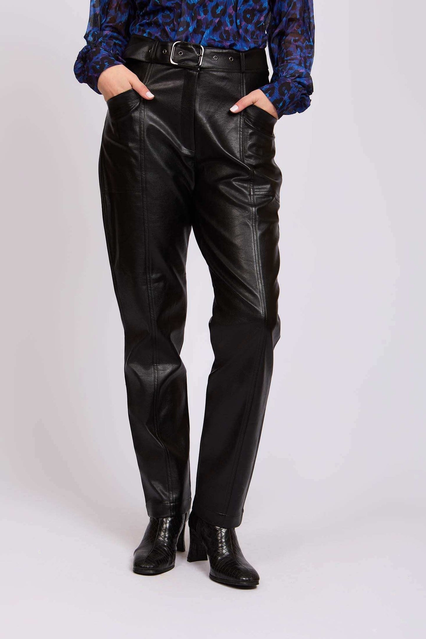 Women Regular Fit Pants