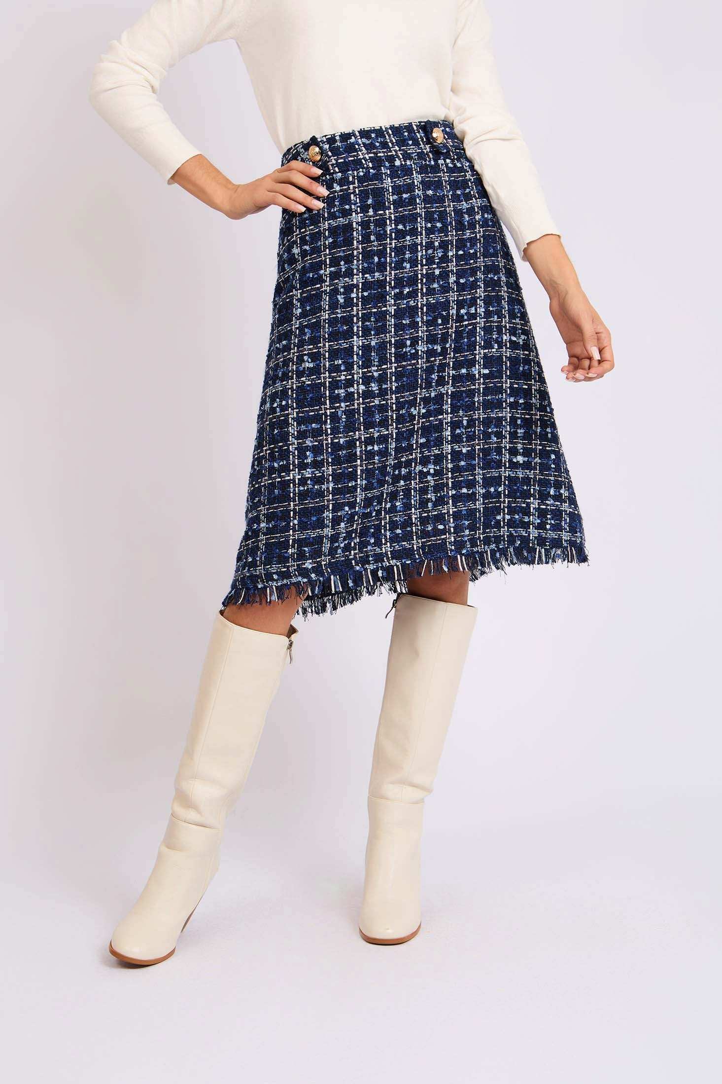 تنورة نسائية بفيت عادي أزرق