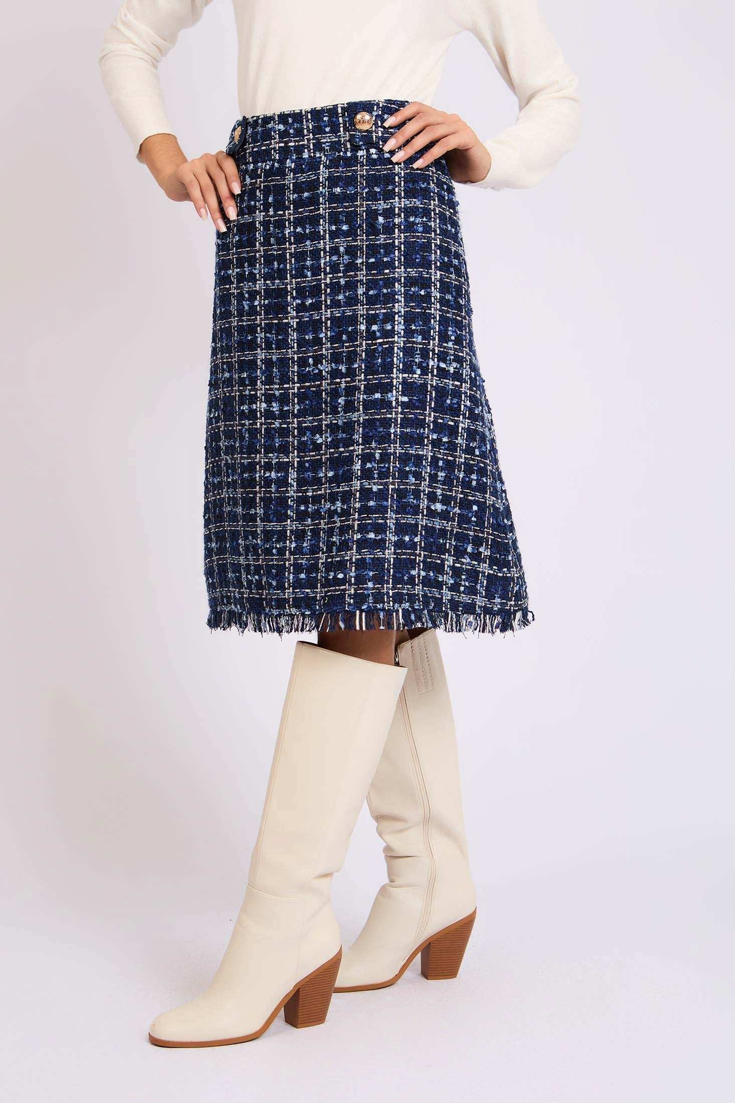 تنورة نسائية بفيت عادي أزرق