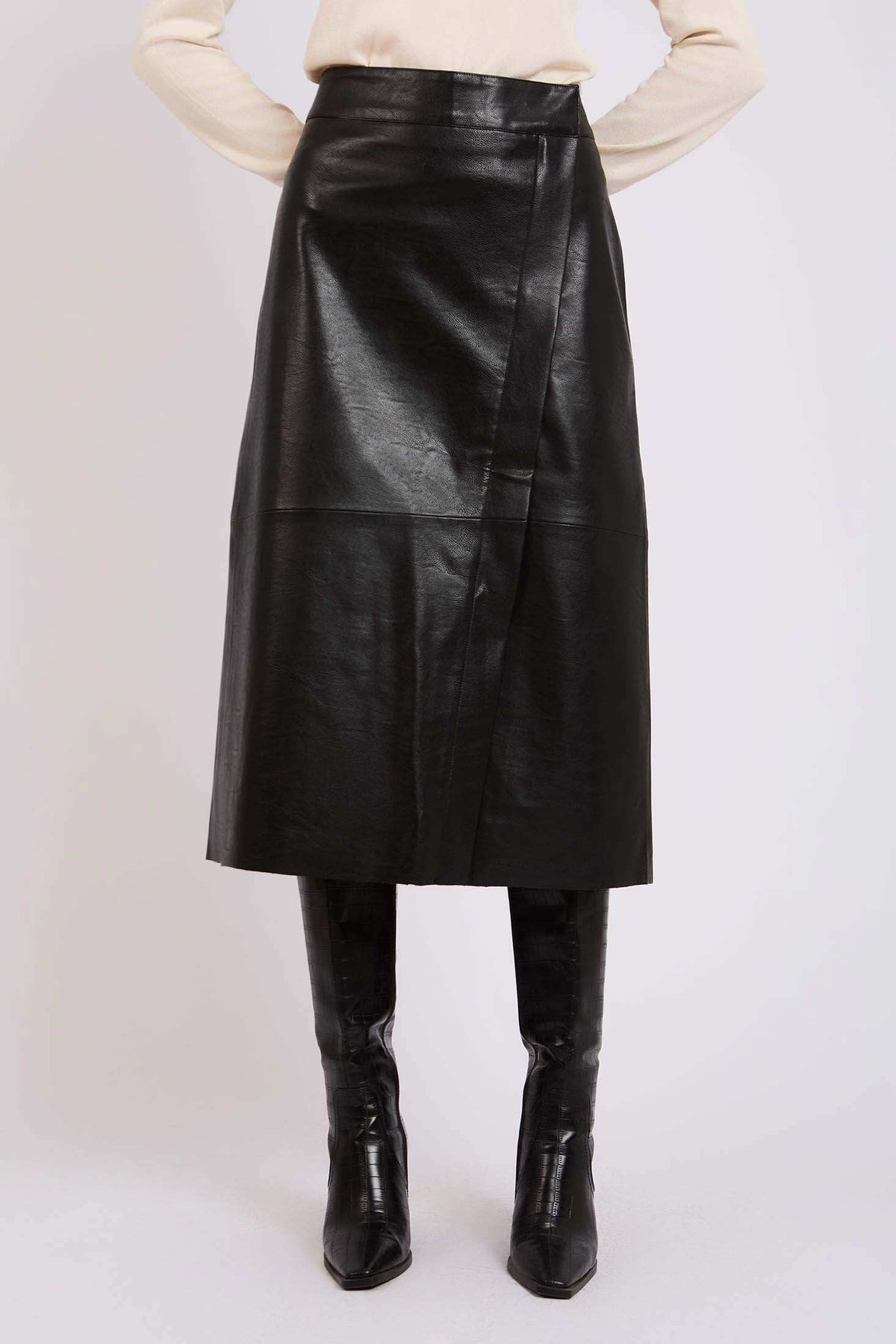 Women Regular Fit Skirt Black