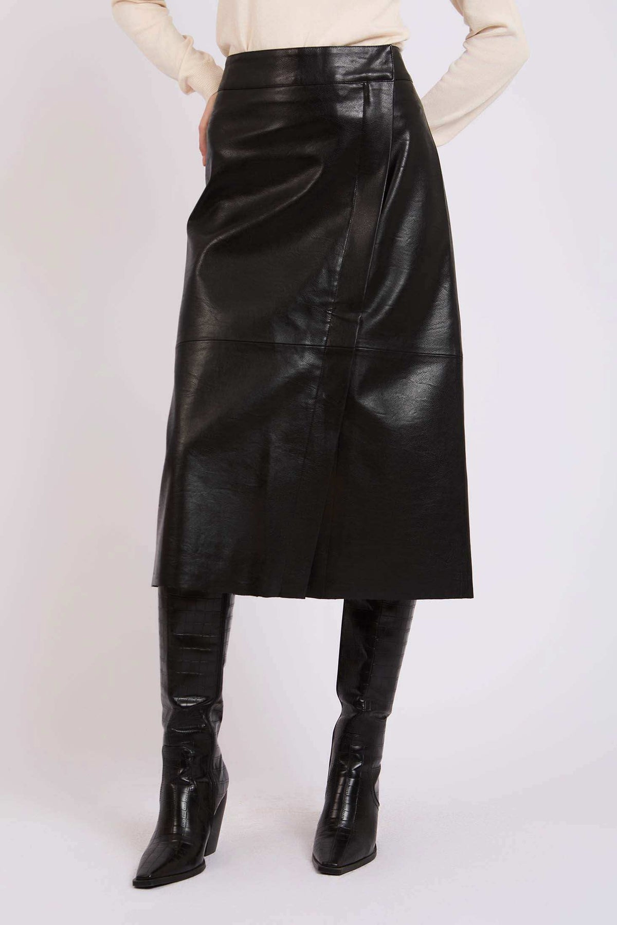 Women Regular Fit Skirt Black