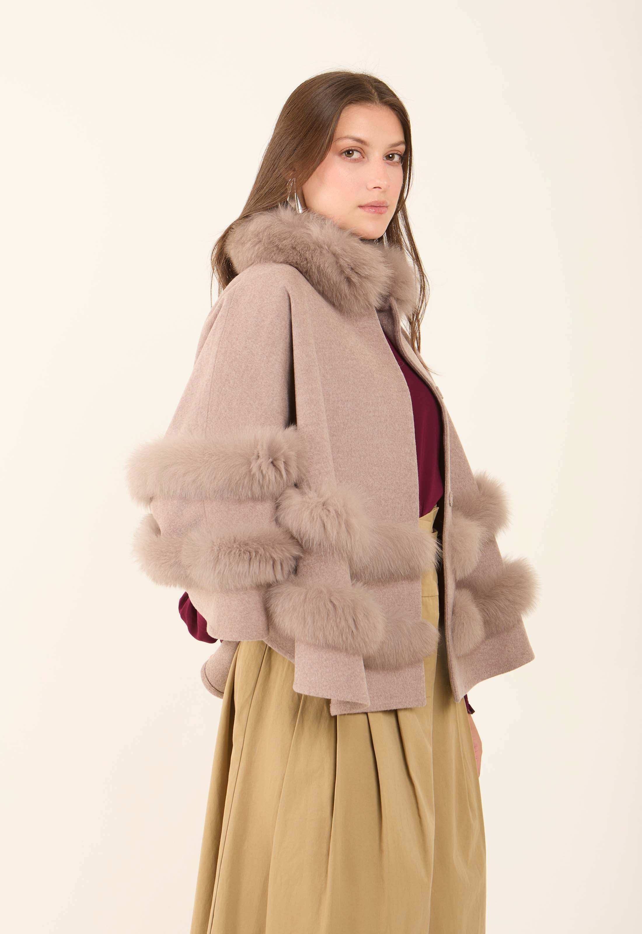 Women Cape Wool Beige