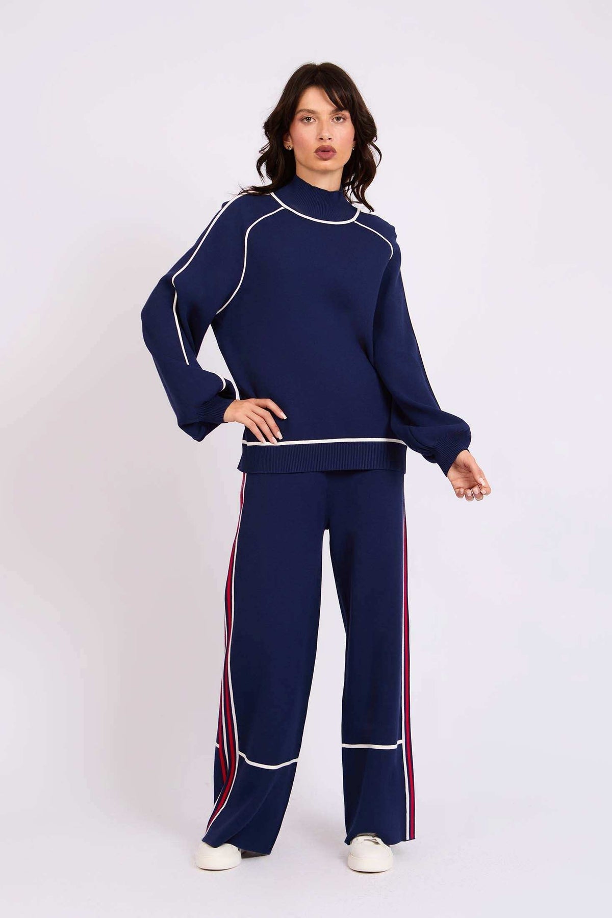 Women Regular Fit Pants Blue