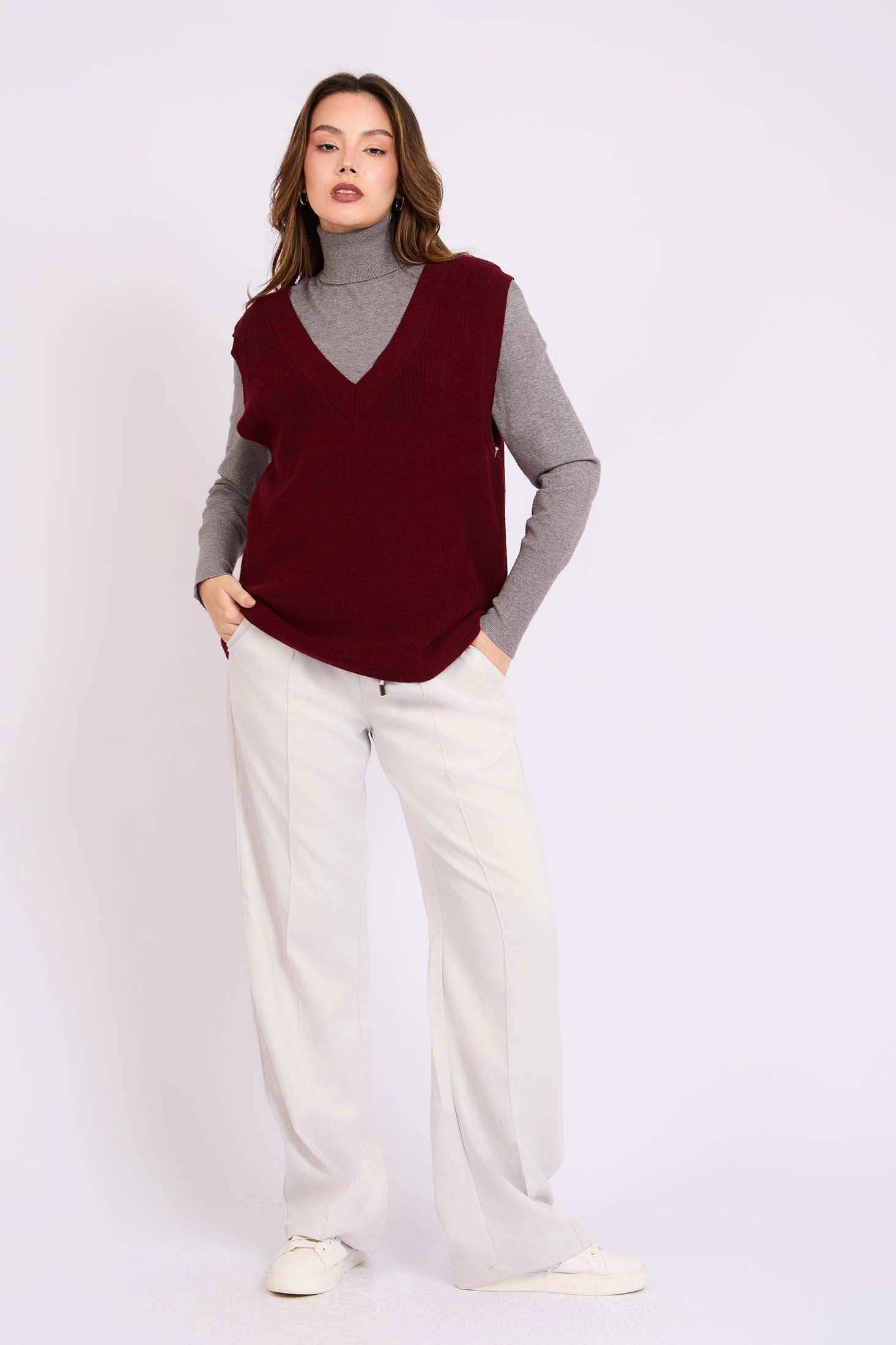 سترة نسائية عادية بلون العنابي