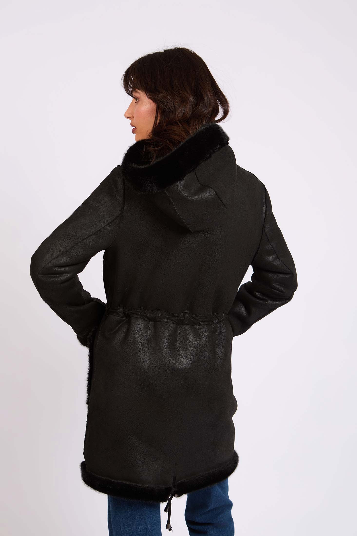 جاكيت نسائي عادي - أسود