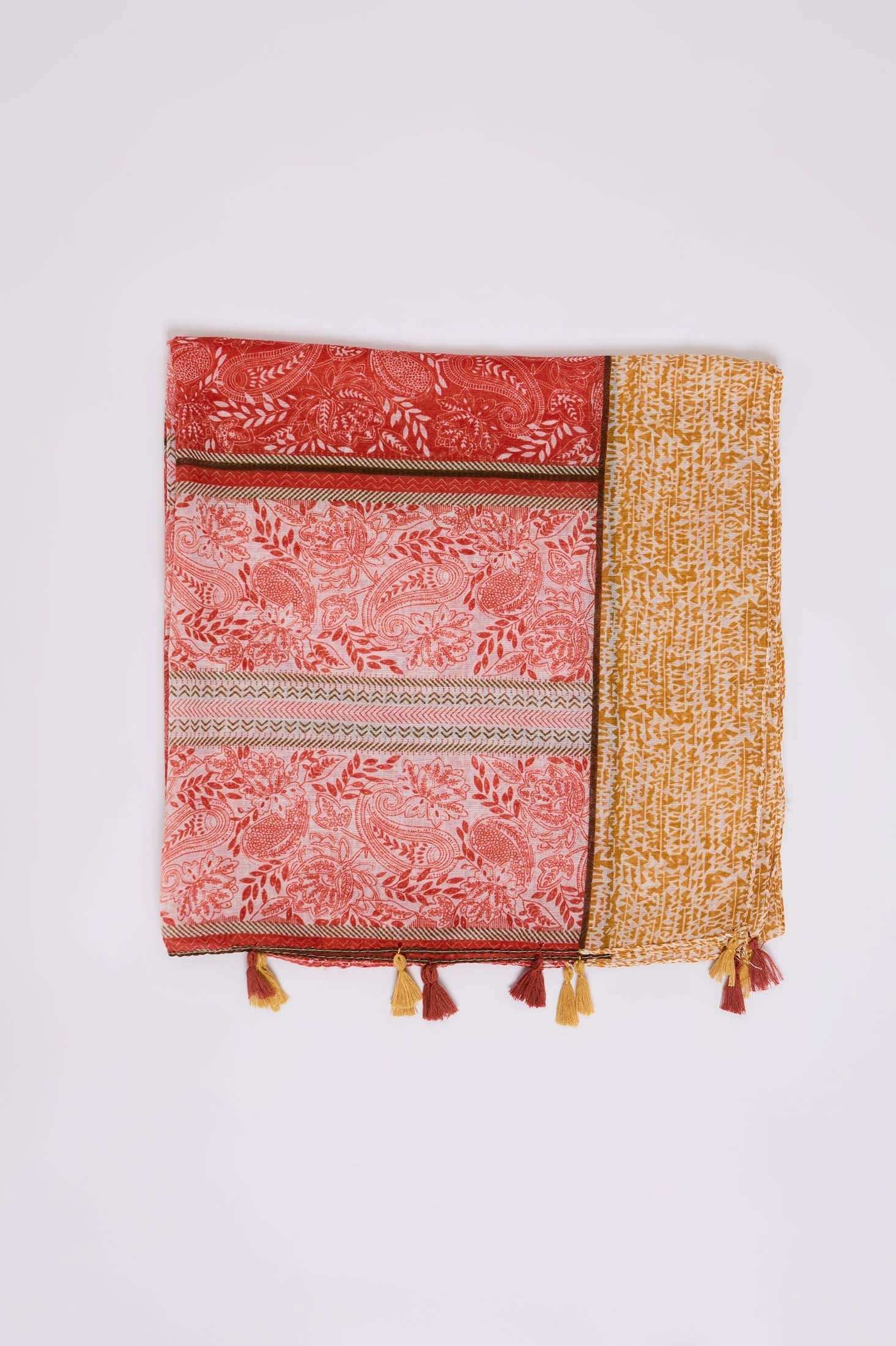 وشاح نسائي متعدد الألوان