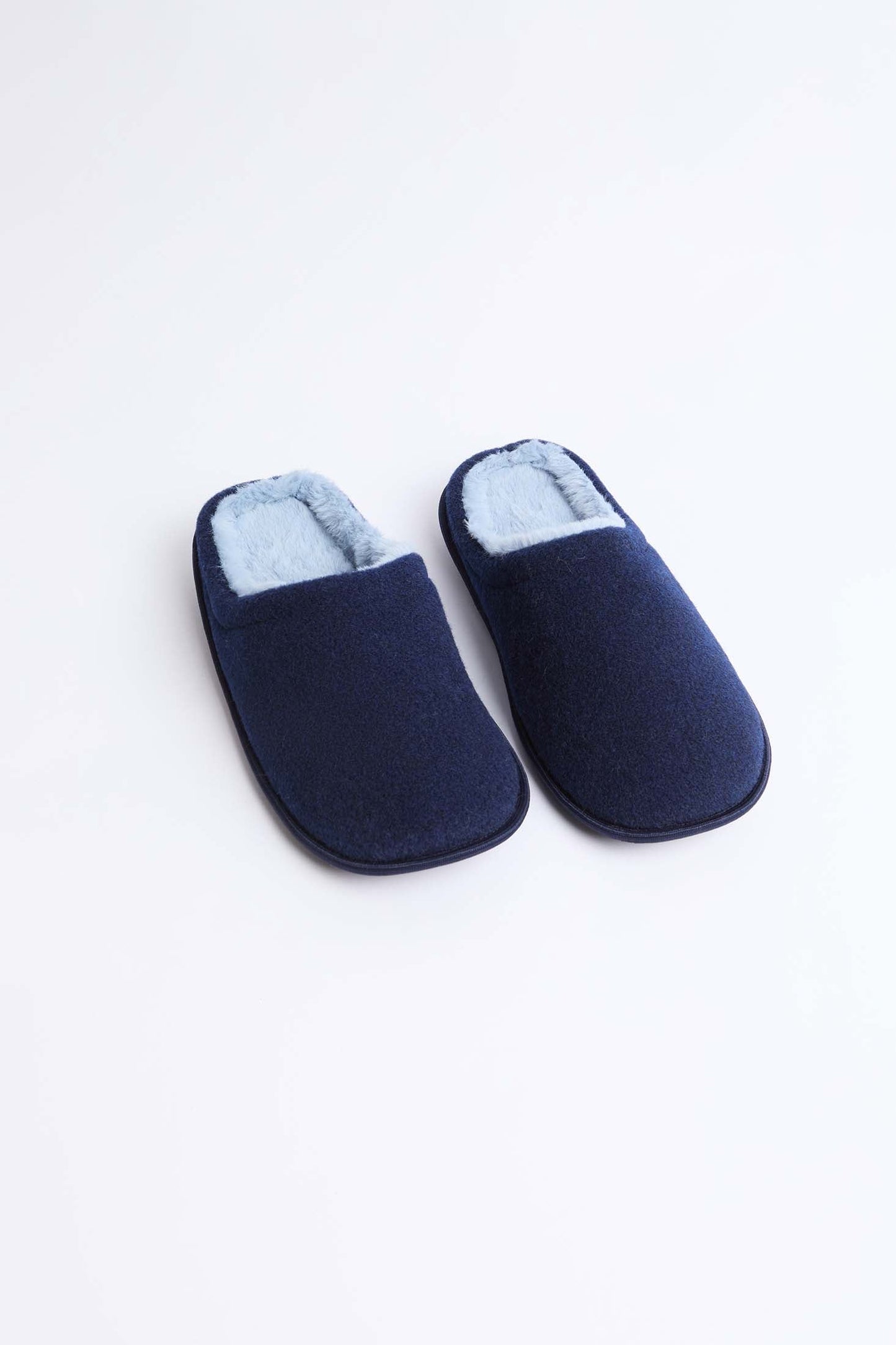 أحذية الرجال الأزرق