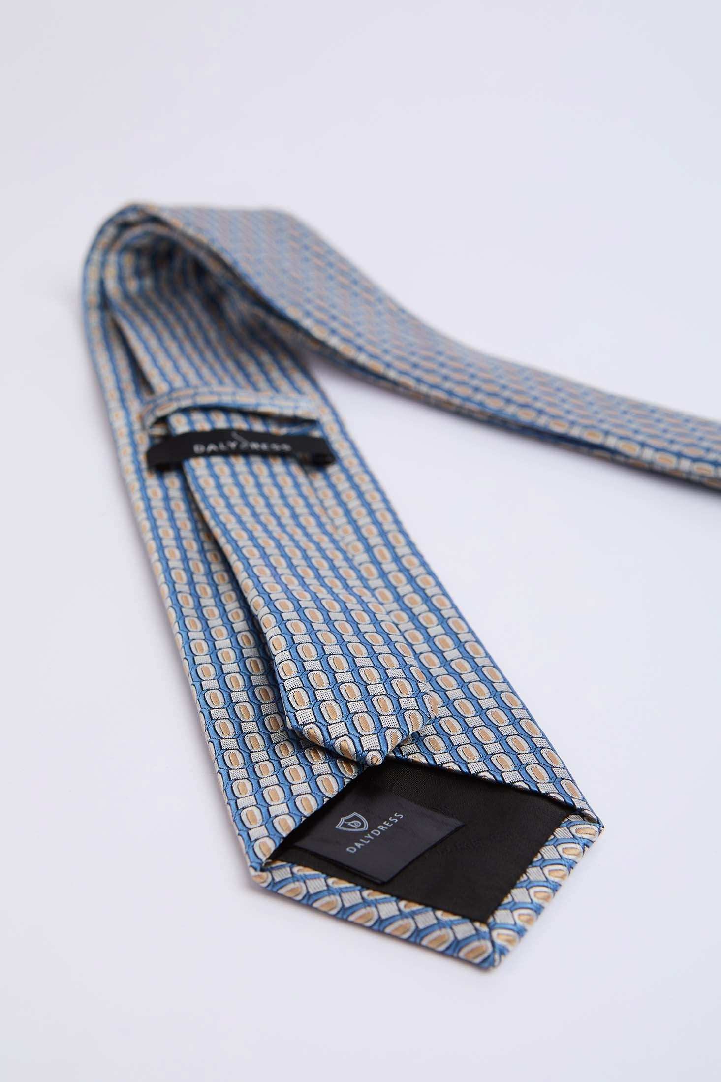 رجال بالألوان متعددة الألوان