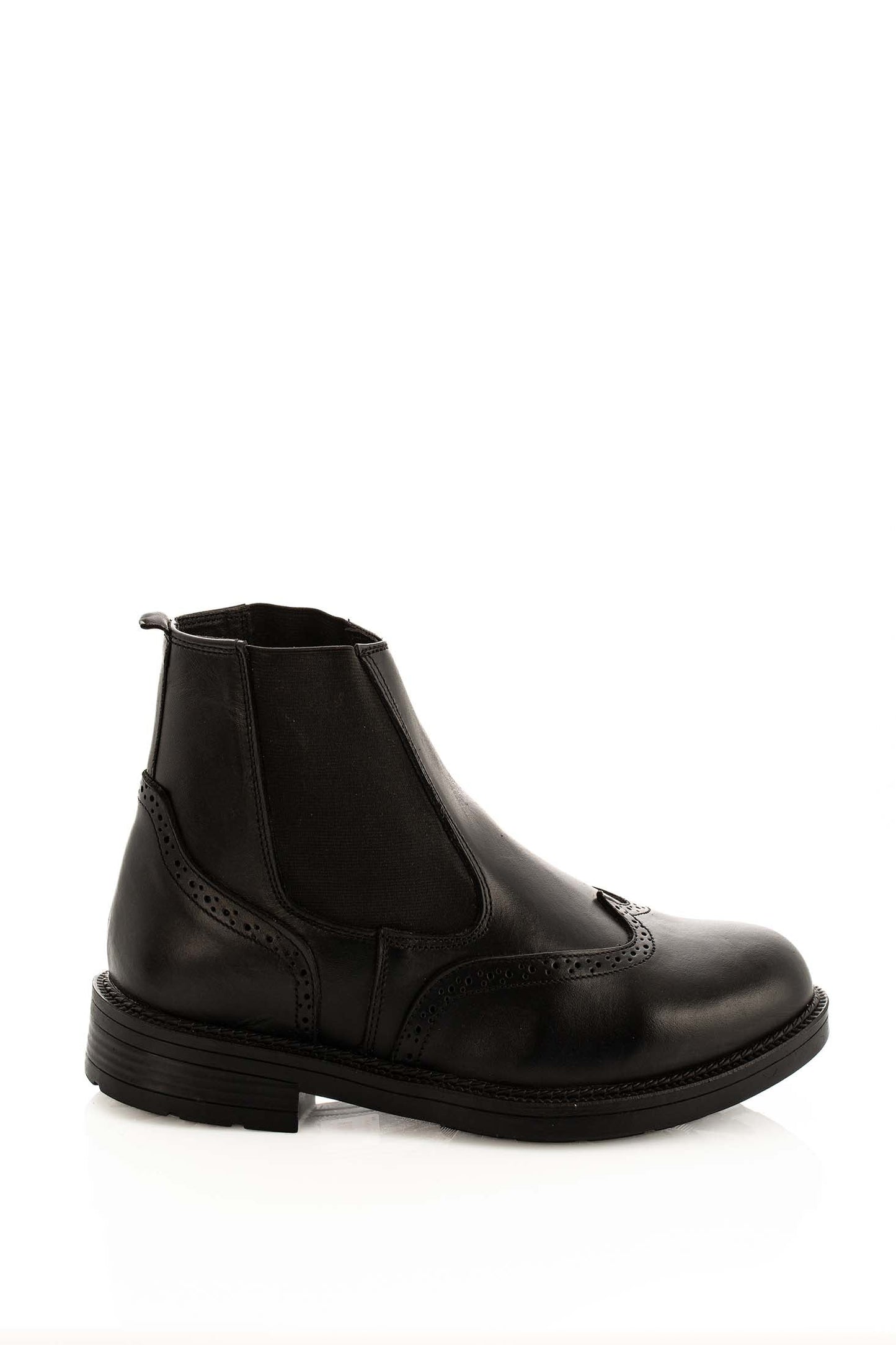 أحذية الرجال الأسود