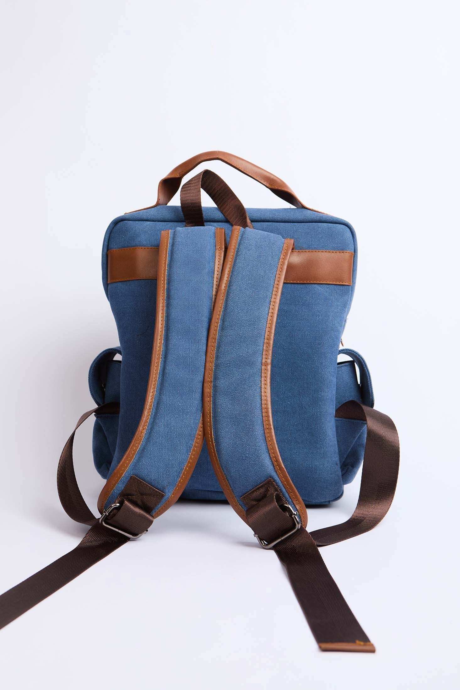 رجال كيس أزرق