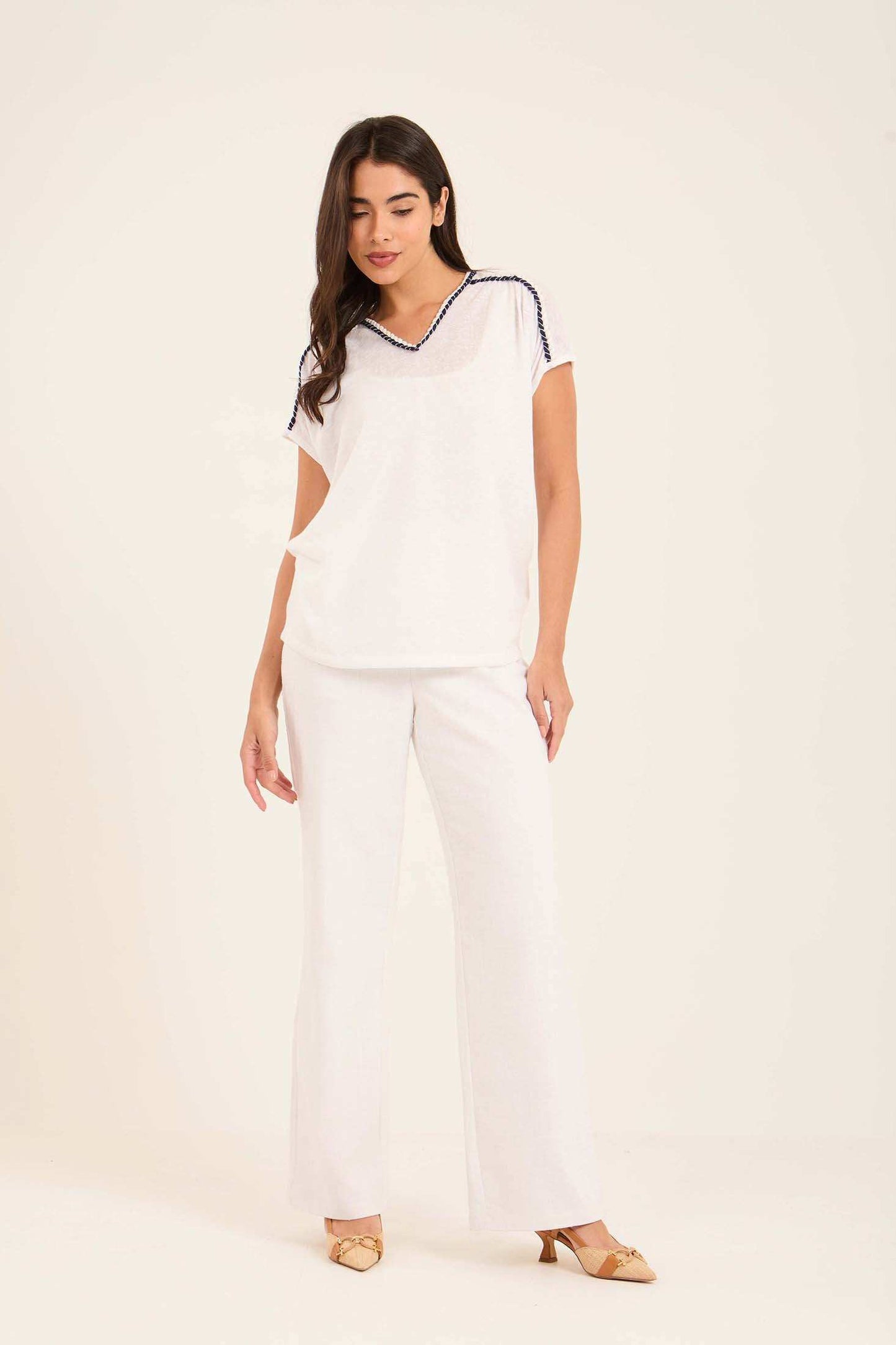 Lightweight Short Sleeves Tee with Stitched Robe