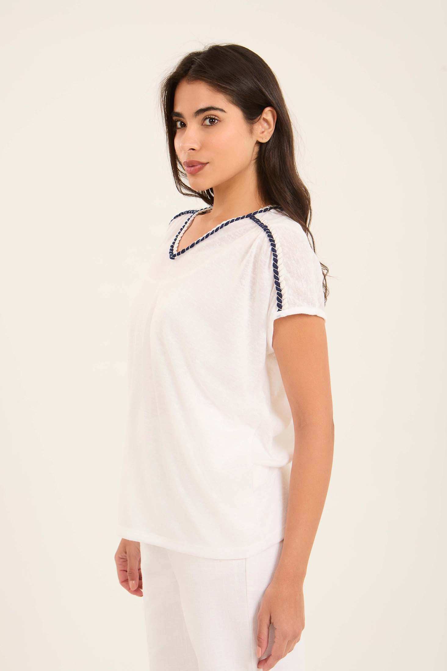 Lightweight Short Sleeves Tee with Stitched Robe