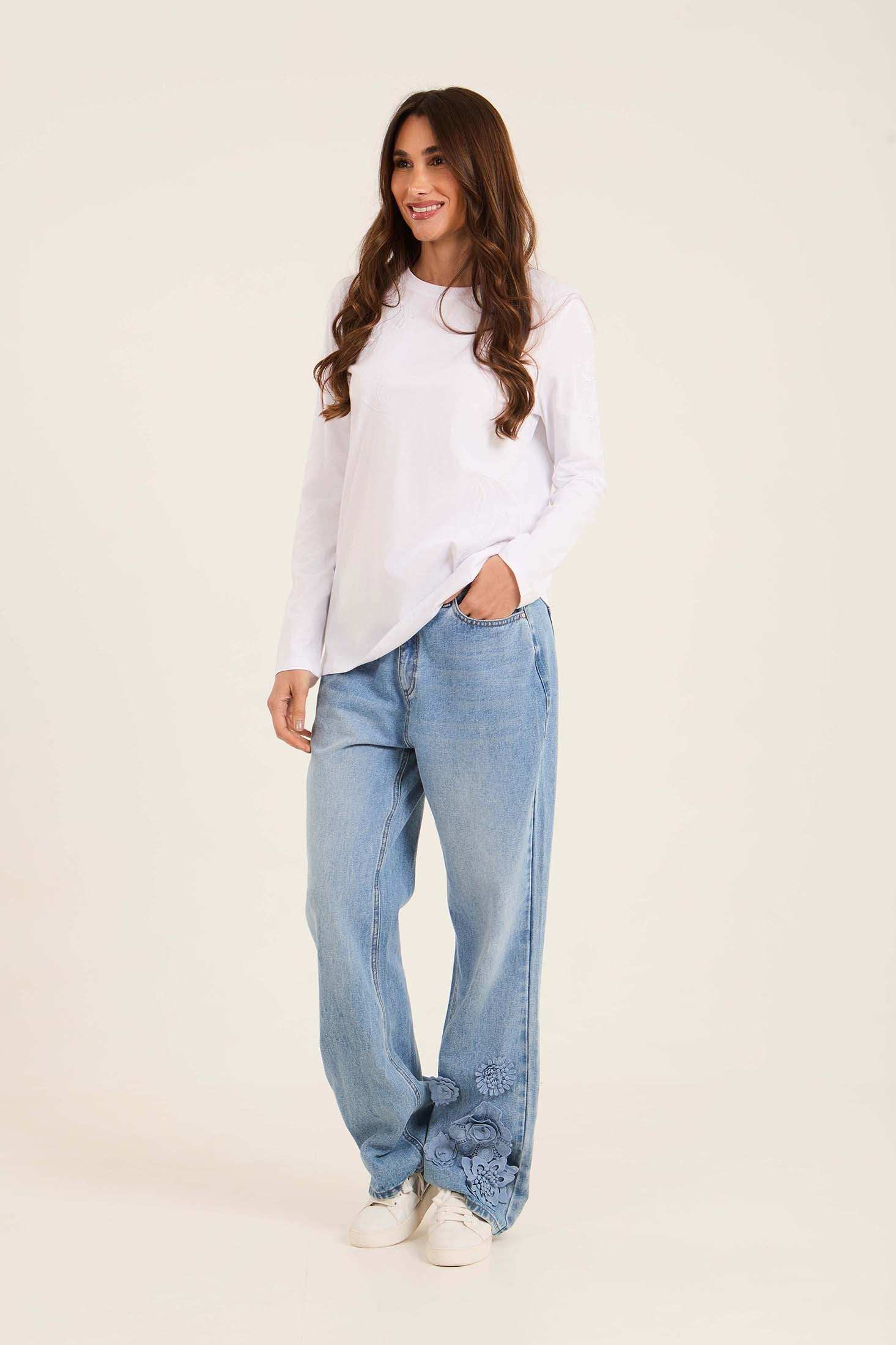 Long Sleeves Cotton Tee with Front Embroidery