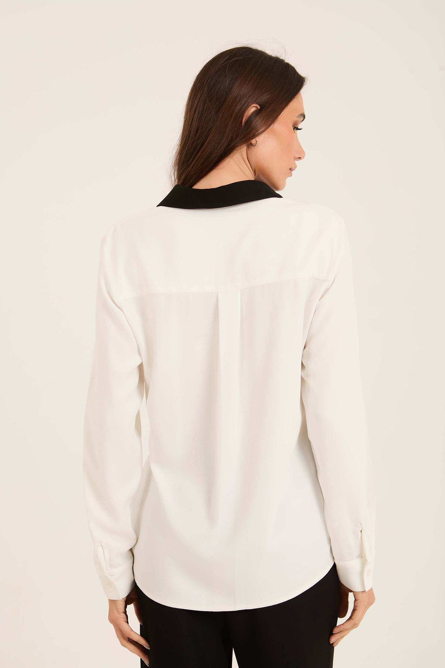 Contrast Trim V-Neck Blouse