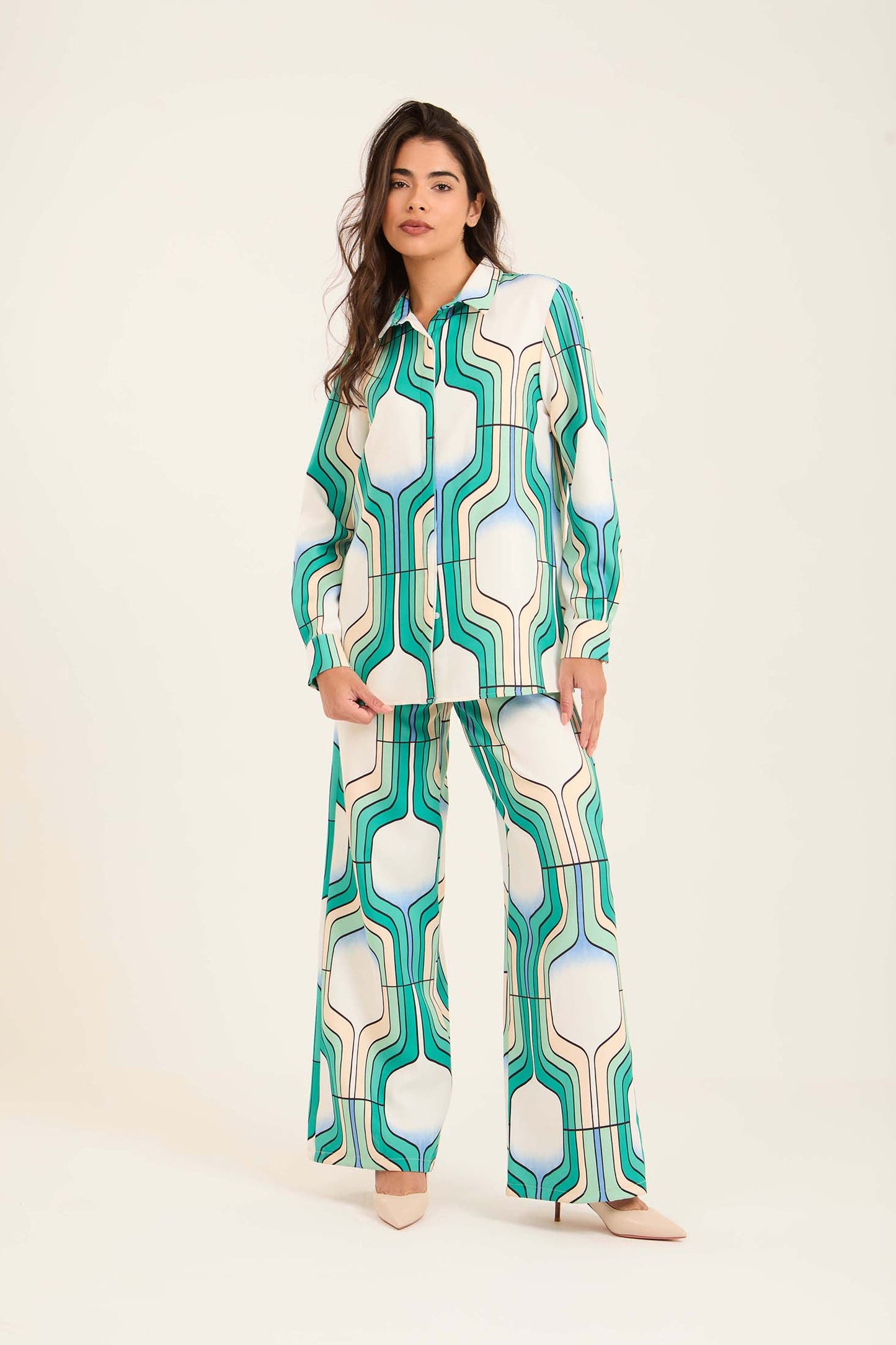 بلوزة نسائية عادية + طقم بنطال - بيج