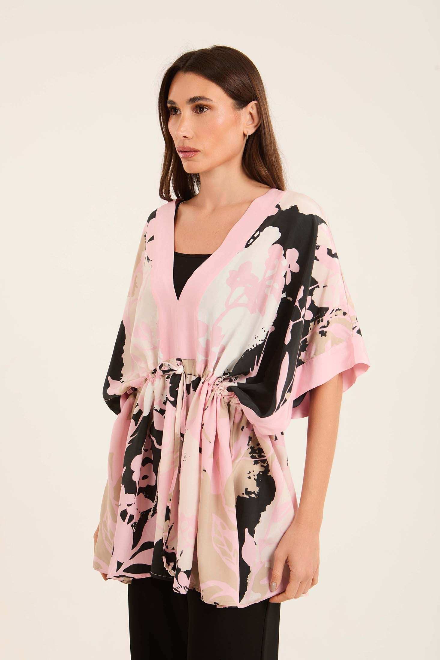 كيمونو نسائي متعدد الألوان