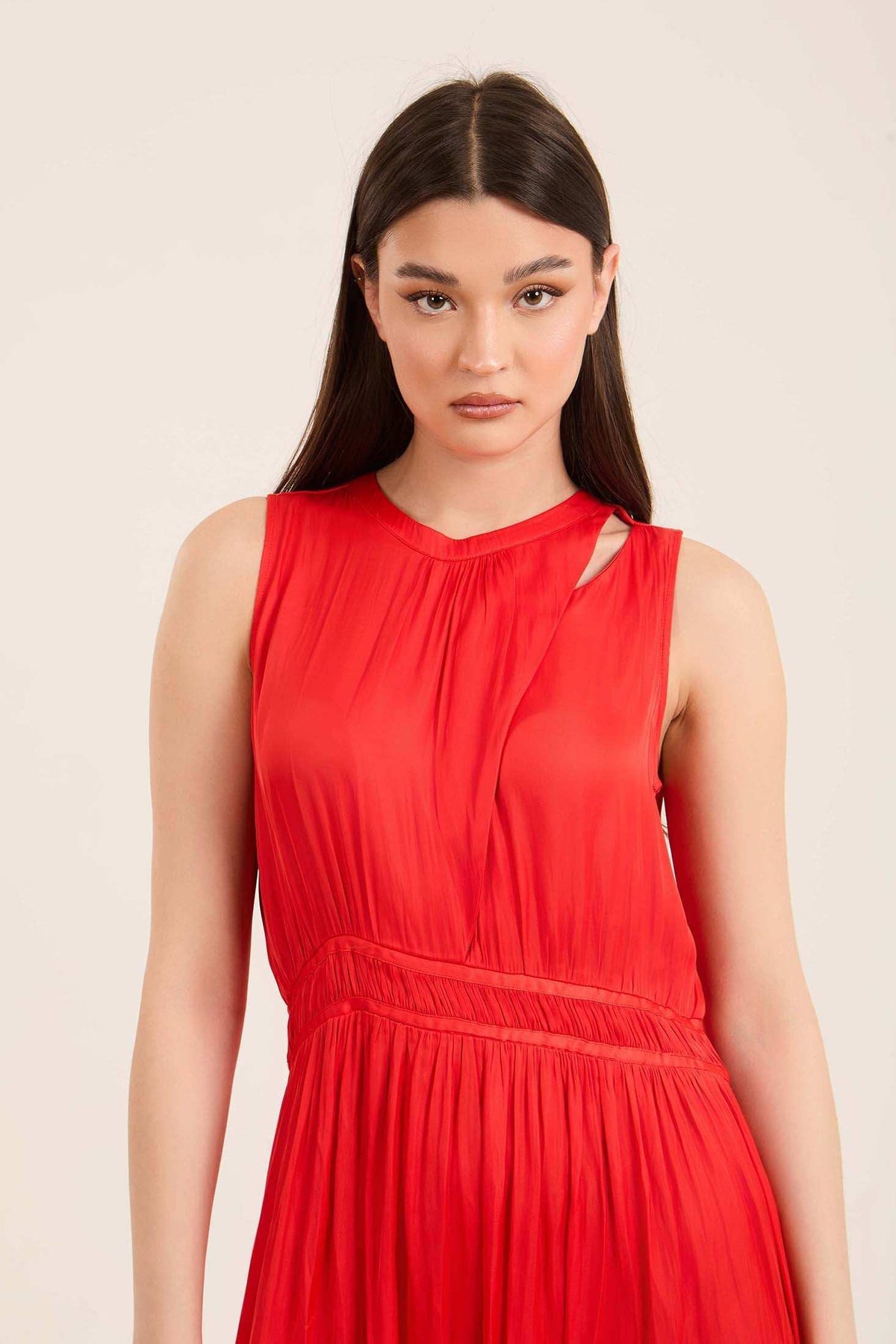 Feminine Sleeveless Summer Maxi Dress