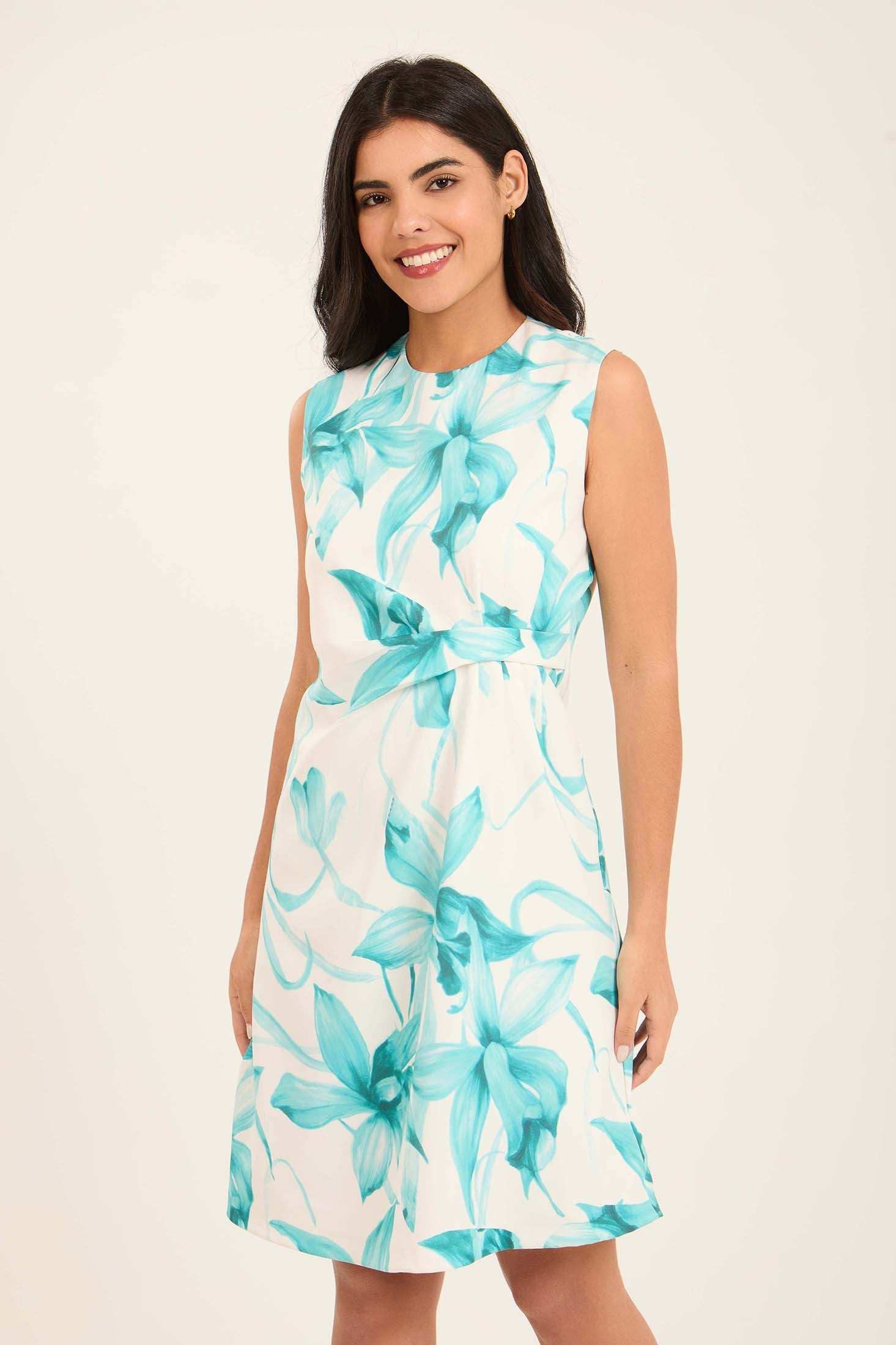 فستان قصير بدون أكمام بنقشة زهور باستيل