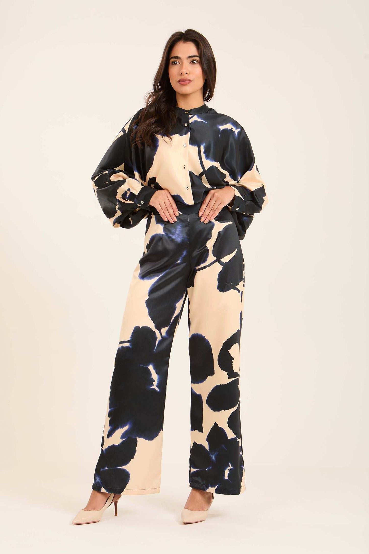 Flowing Printed Pants with Elegant Drape