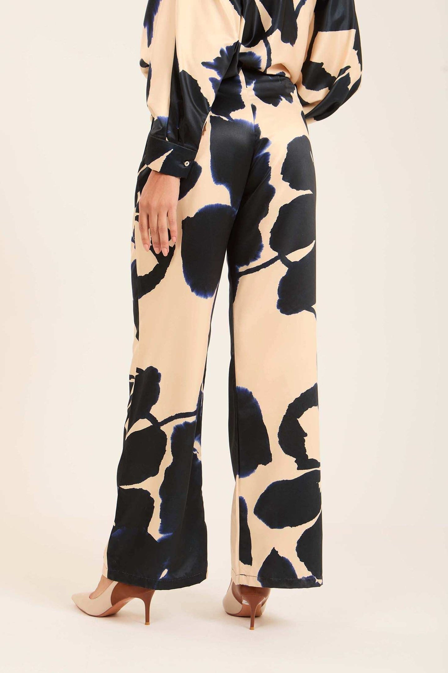 Flowing Printed Pants with Elegant Drape