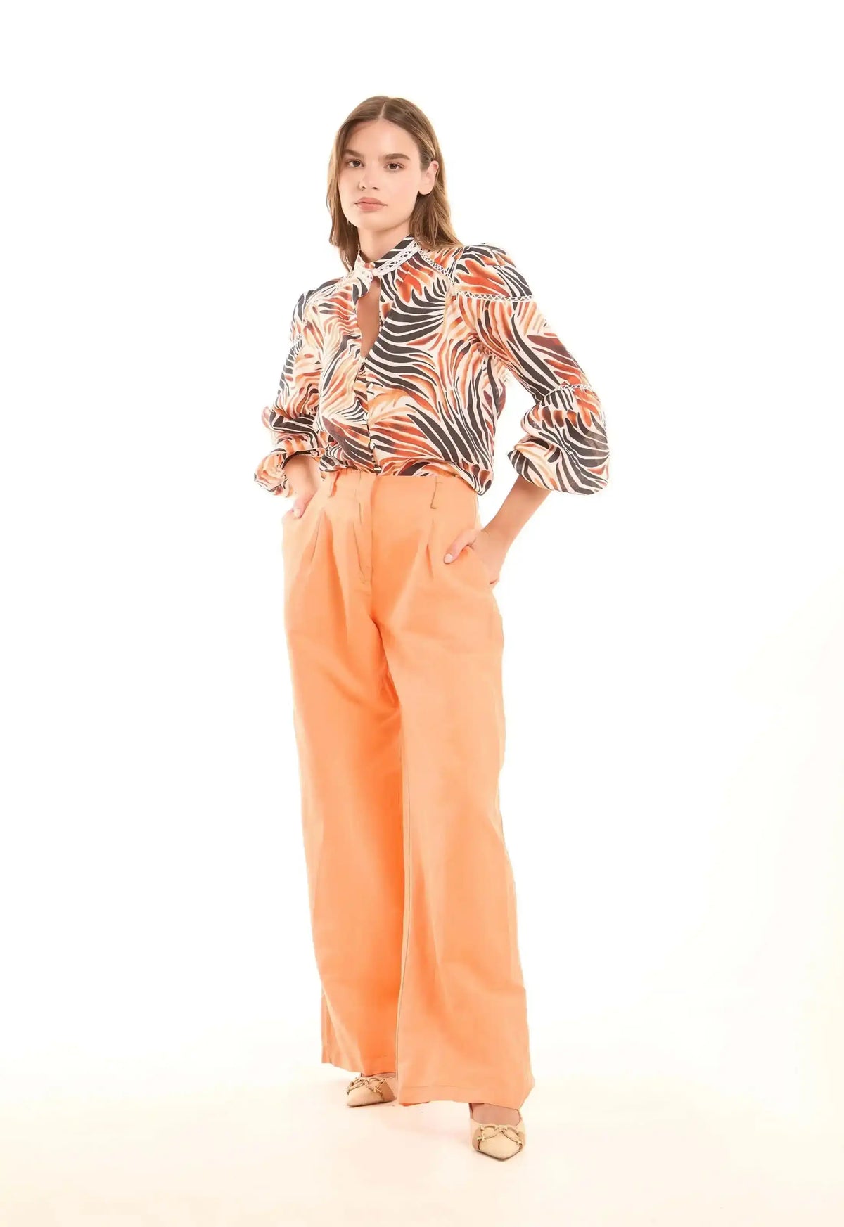 Cotton-Linen Pleated Wide-Leg Pants