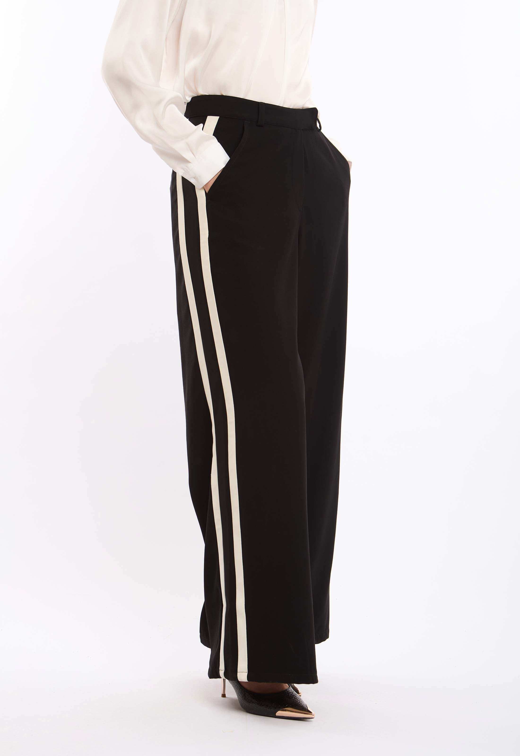 Elegant Wide-Leg Tailored Pants