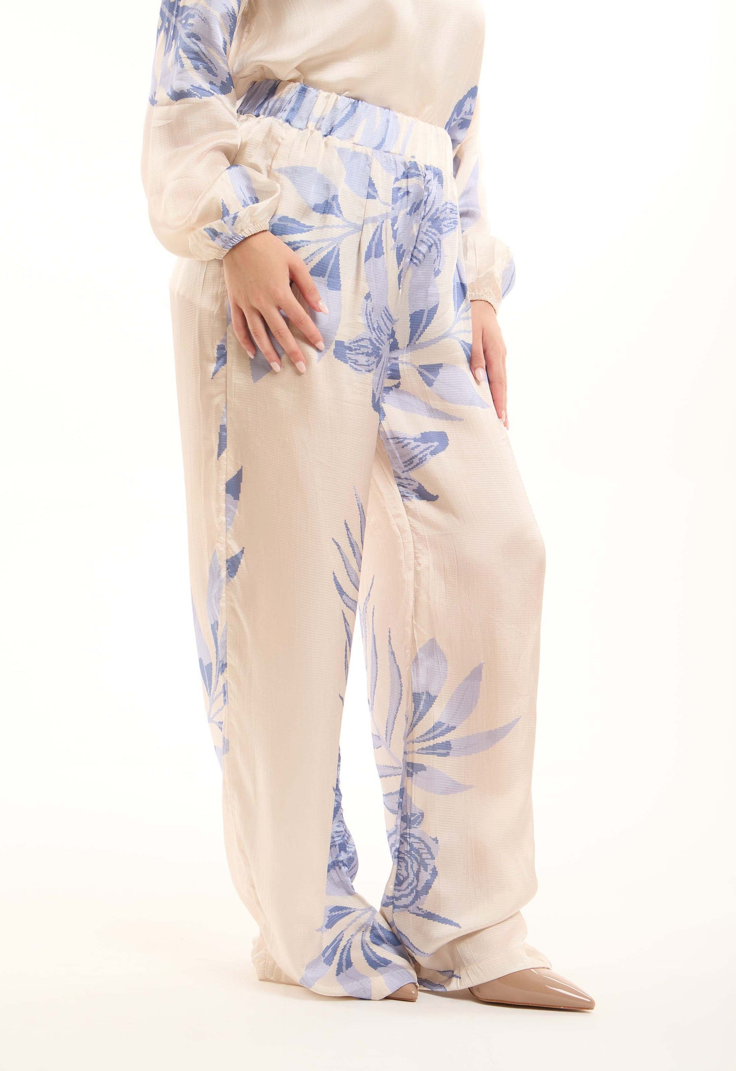 Relaxed Floral Straight-Leg Pants